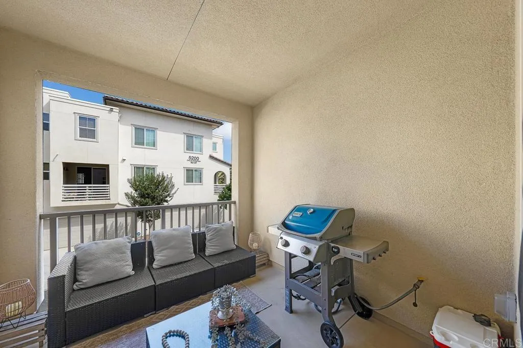5211 Calle Rockfish Unit 90