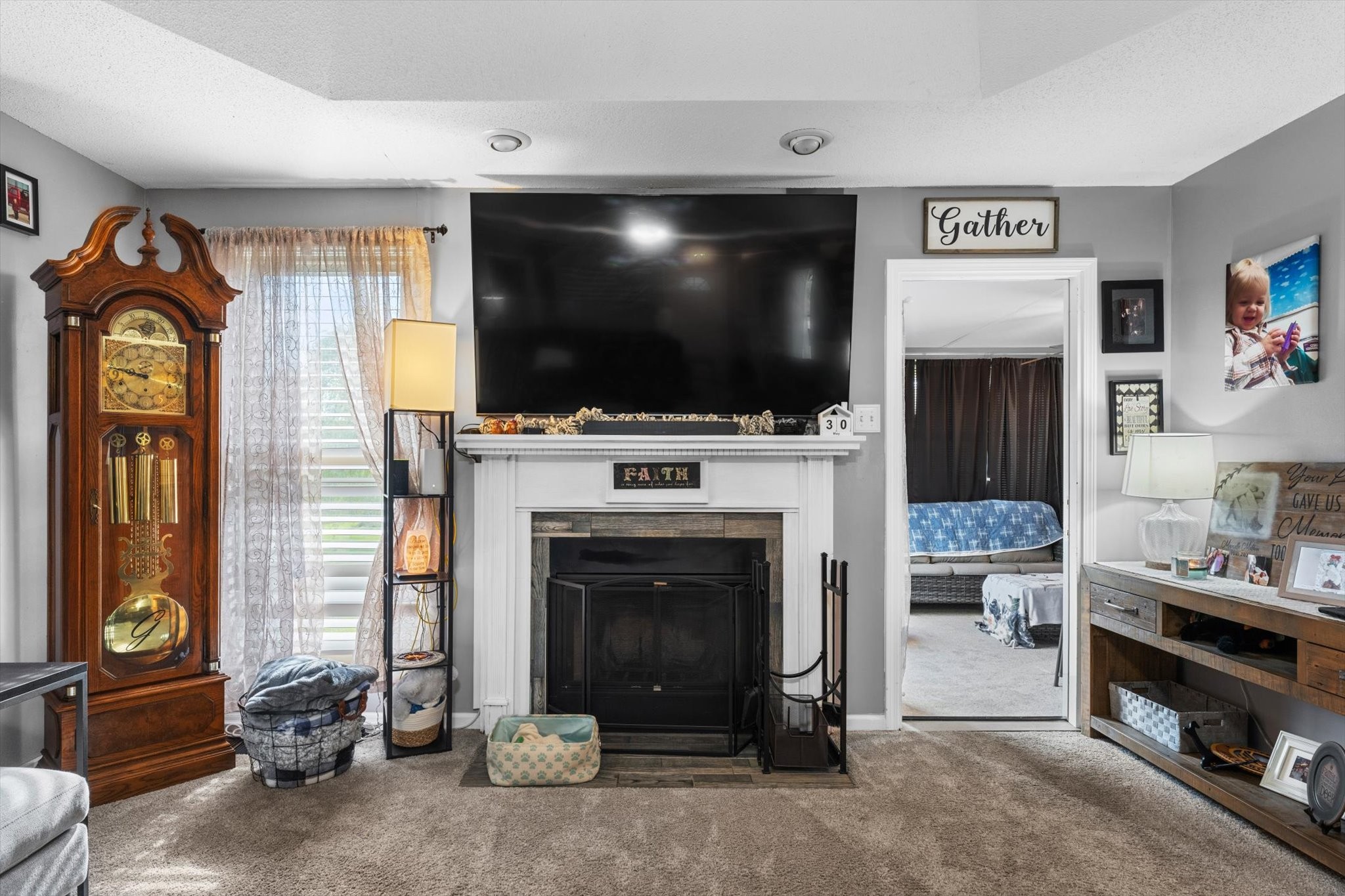 600 Fallbrook Ln