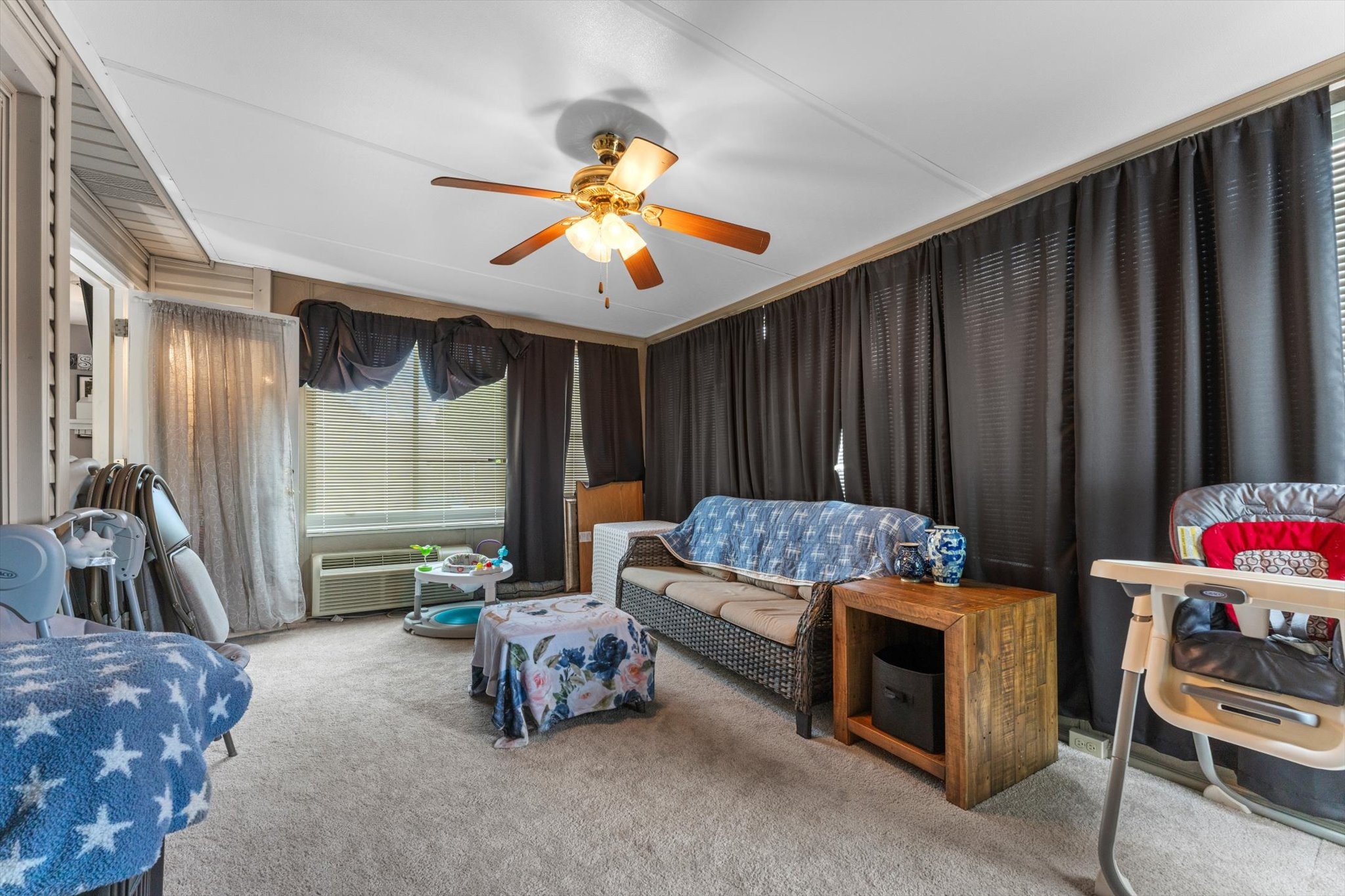 600 Fallbrook Ln