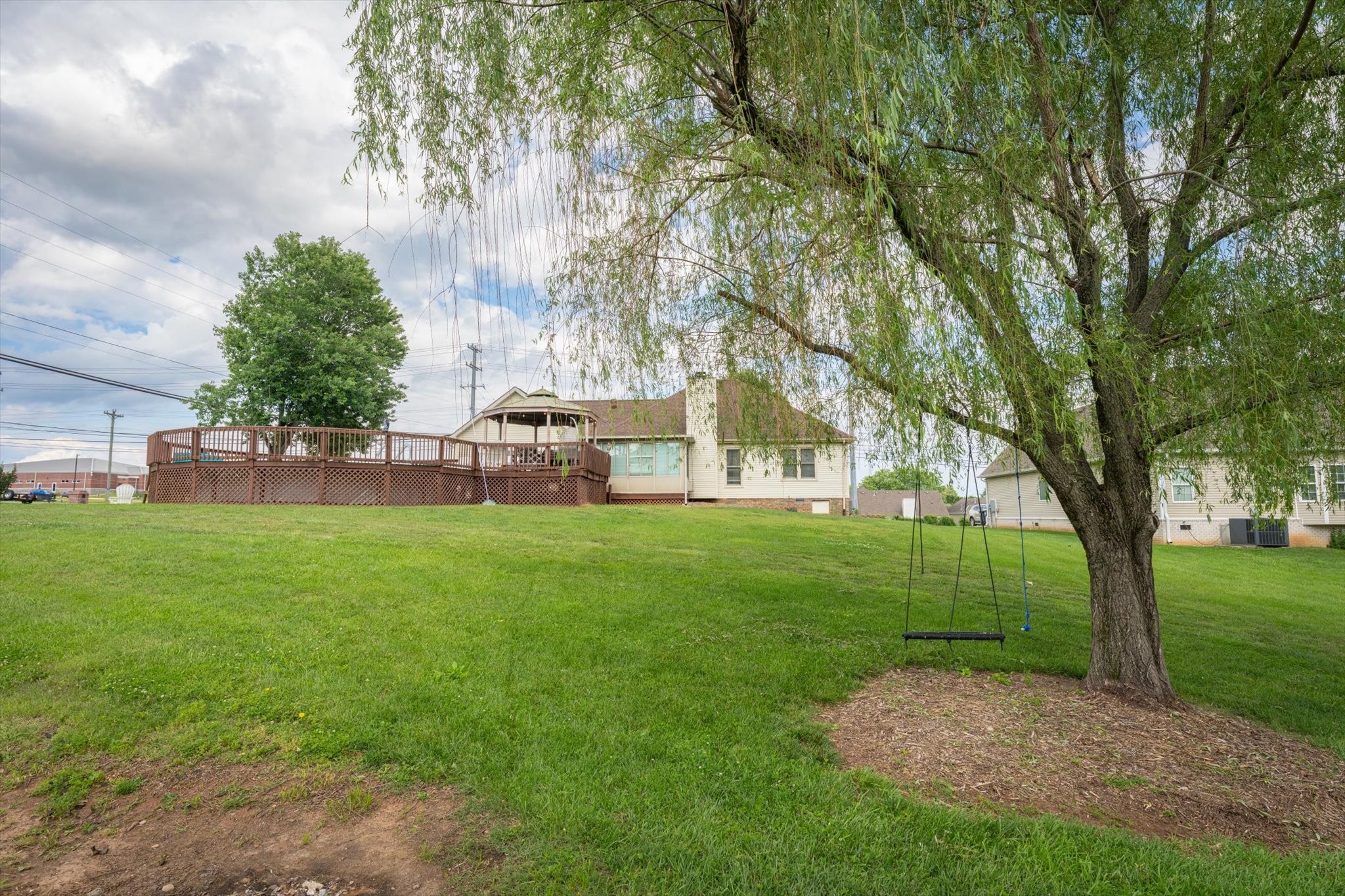 600 Fallbrook Ln