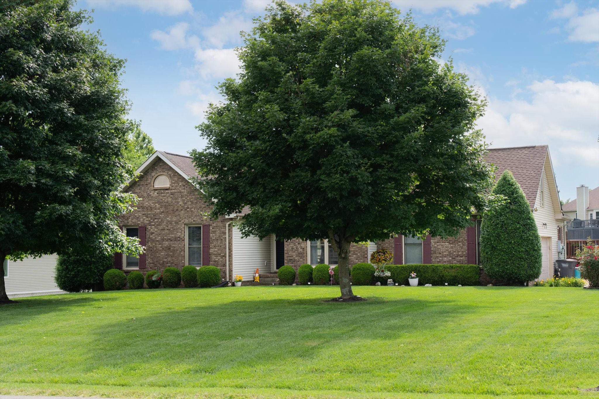 600 Fallbrook Ln