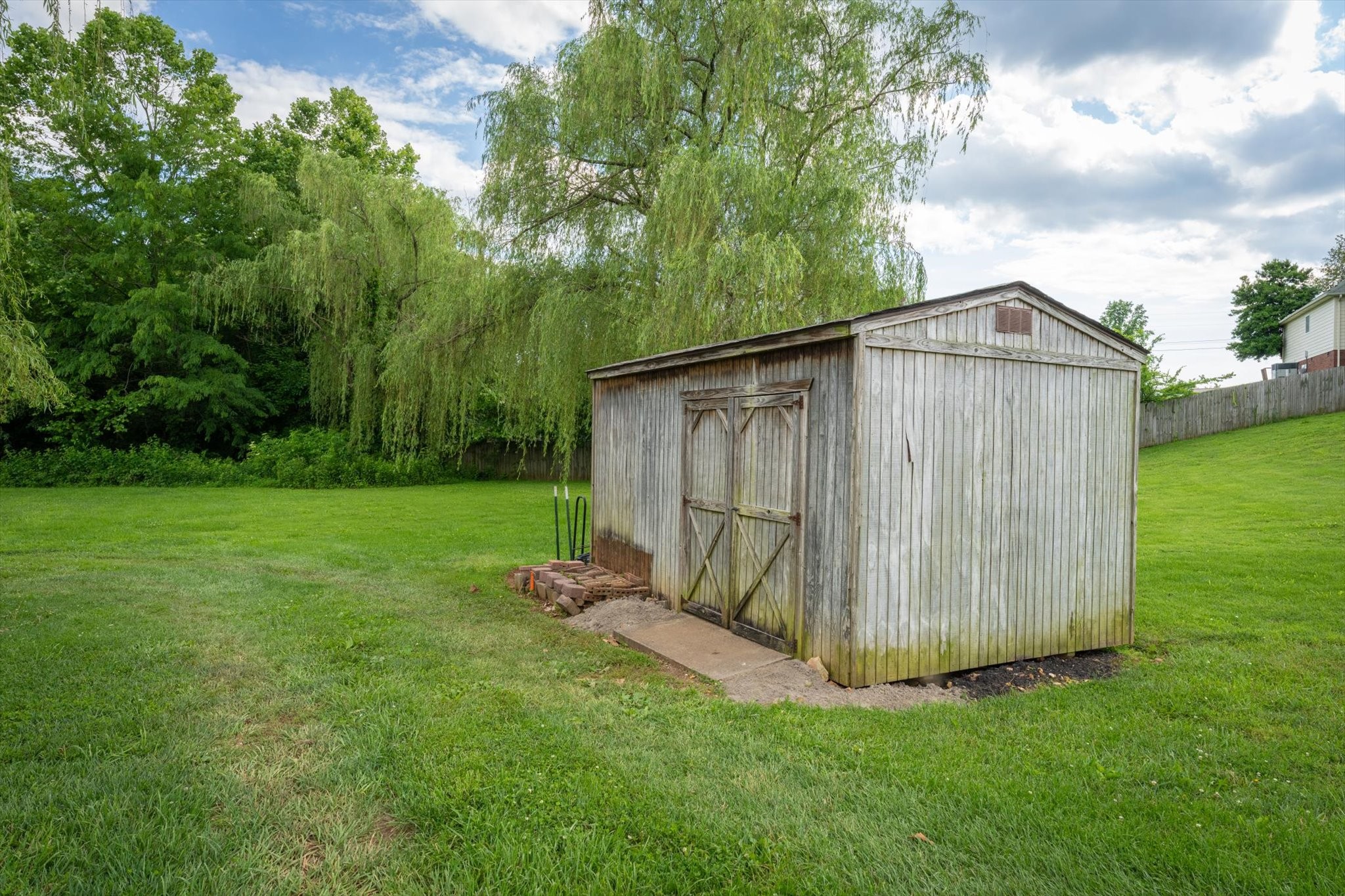 600 Fallbrook Ln
