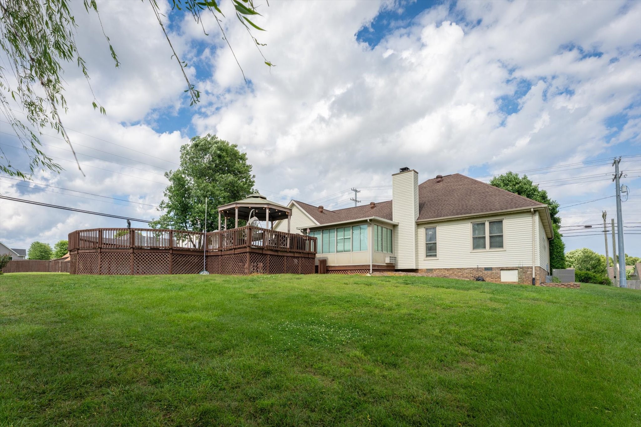600 Fallbrook Ln