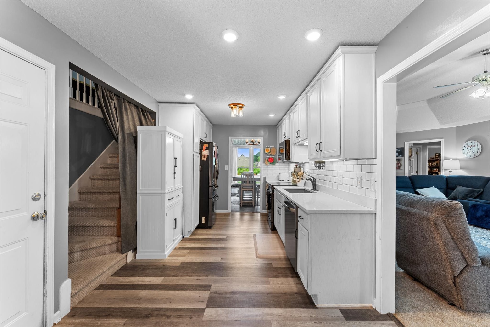 600 Fallbrook Ln