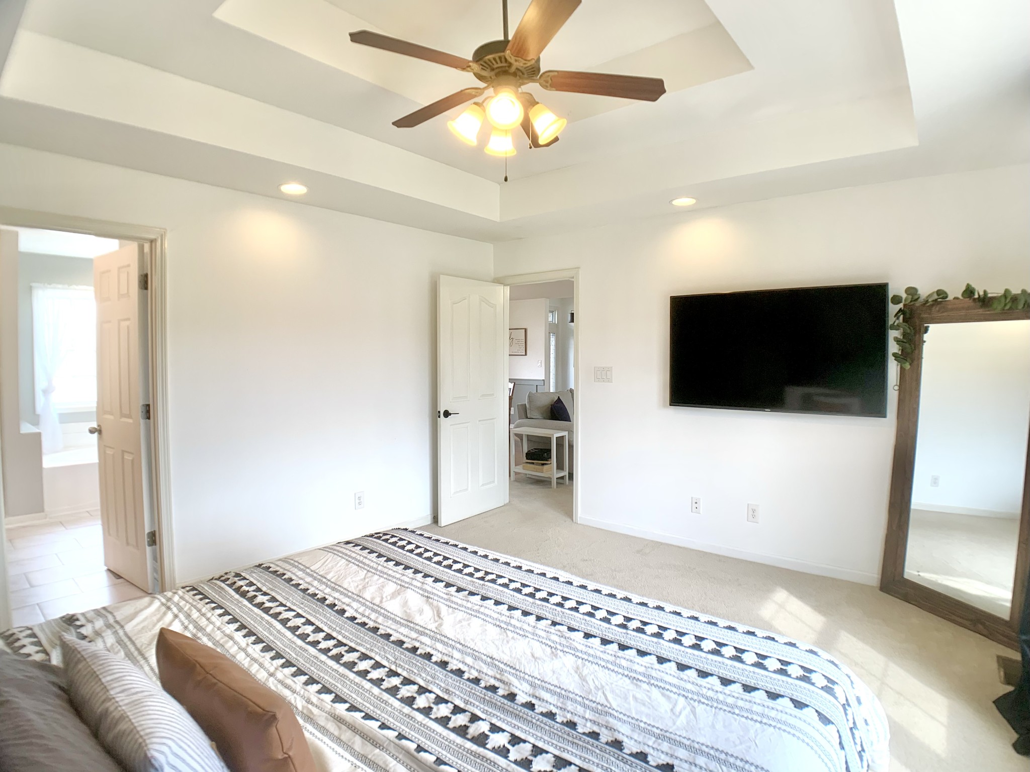 590 Mountain View Ct