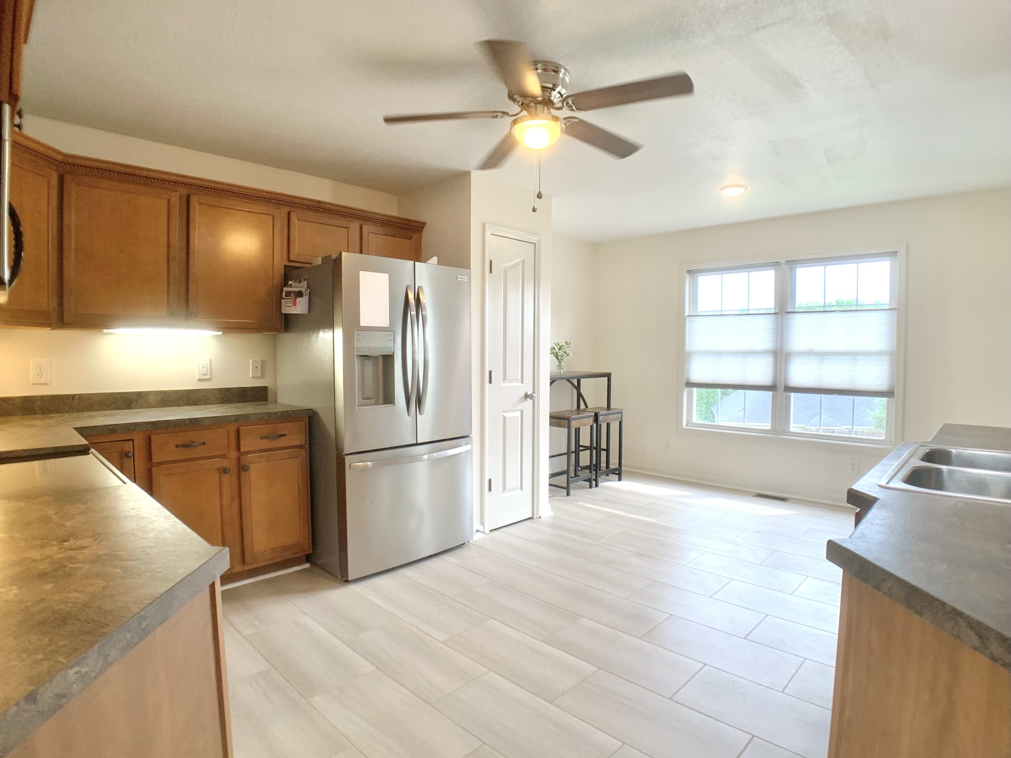 590 Mountain View Ct