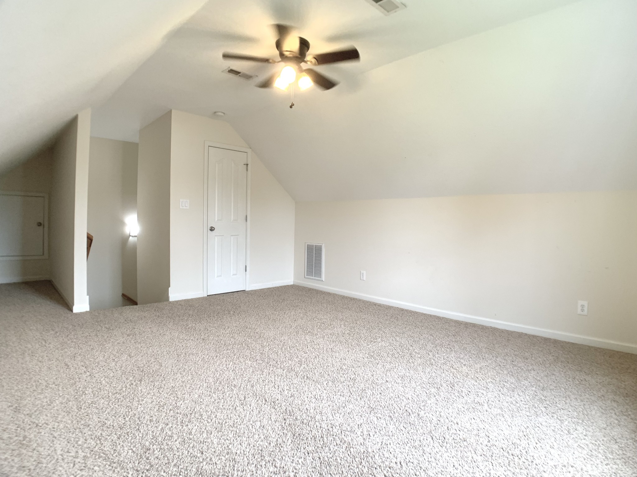 590 Mountain View Ct