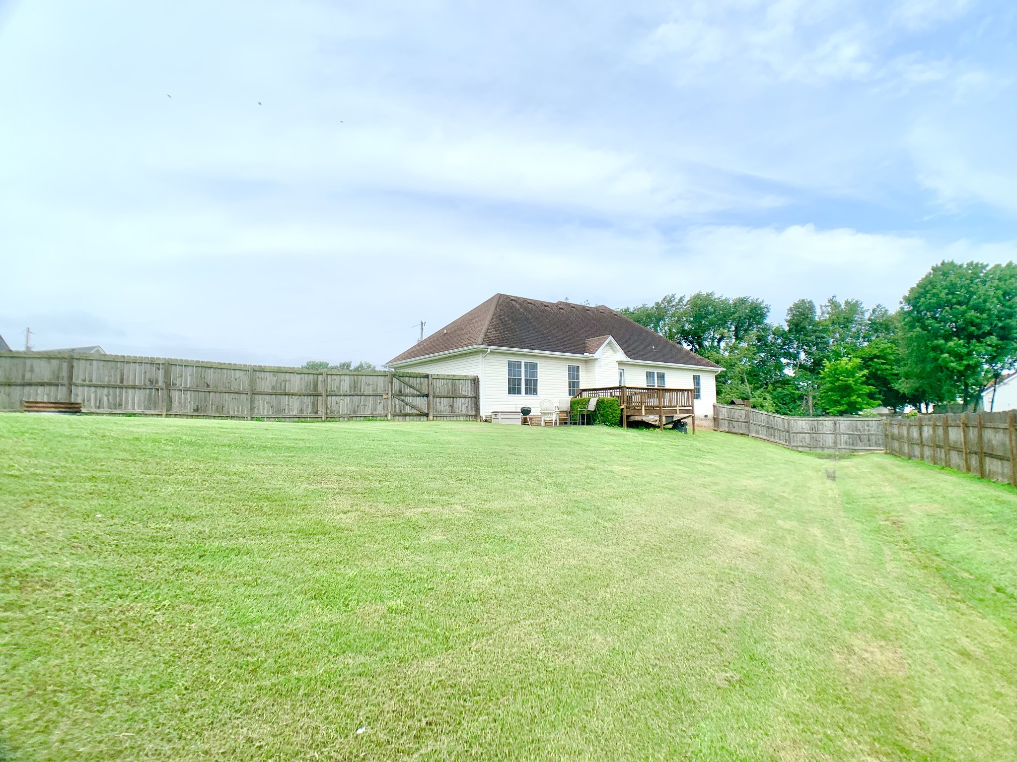 590 Mountain View Ct