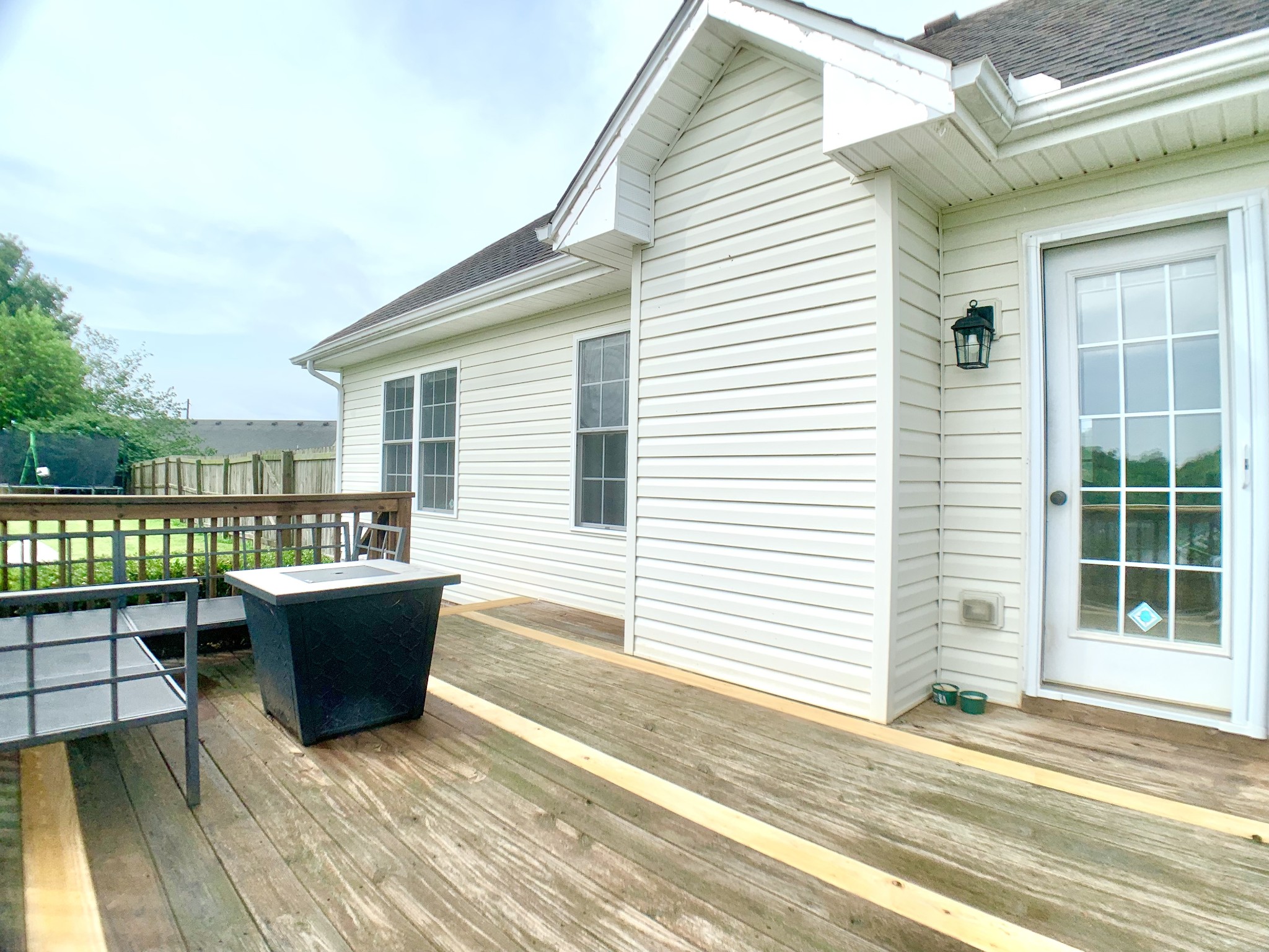 590 Mountain View Ct