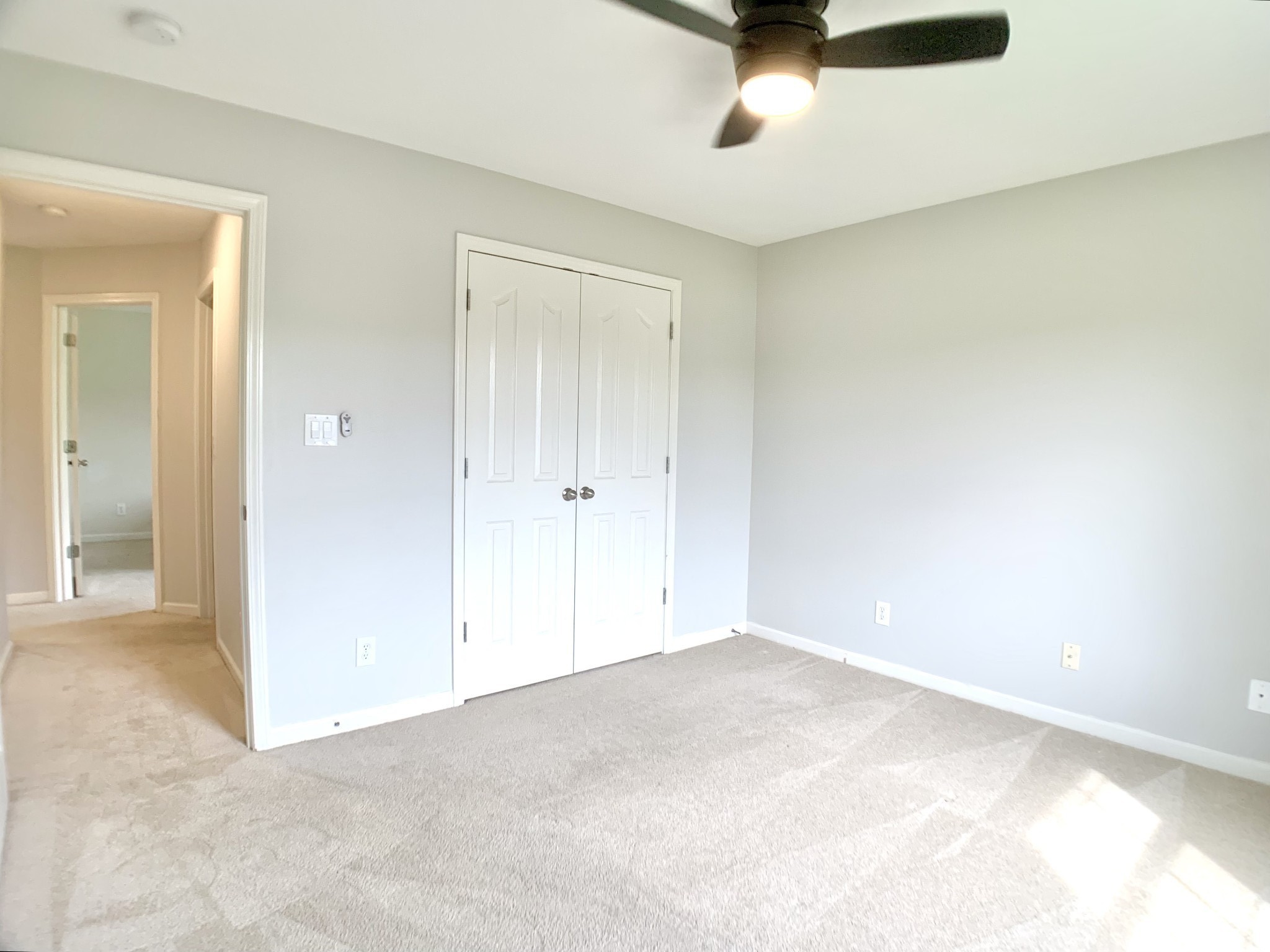 590 Mountain View Ct