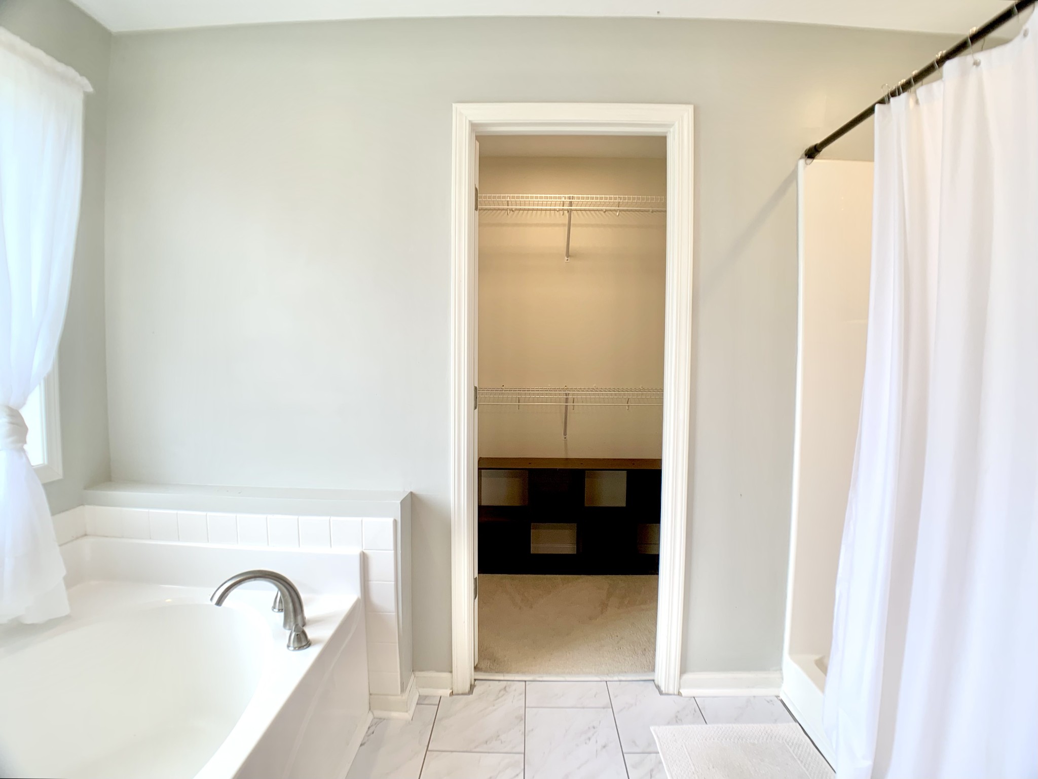 590 Mountain View Ct