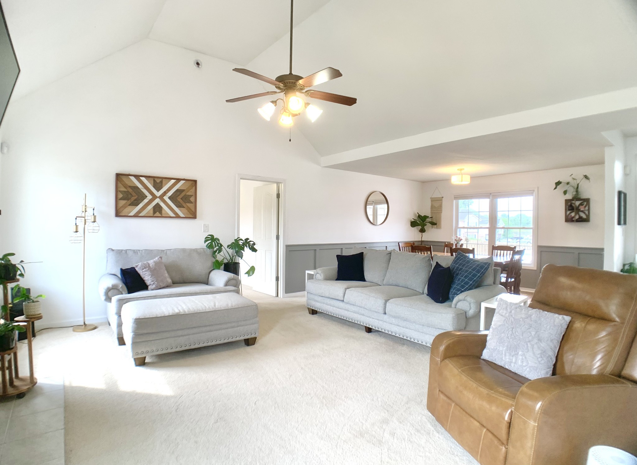 590 Mountain View Ct