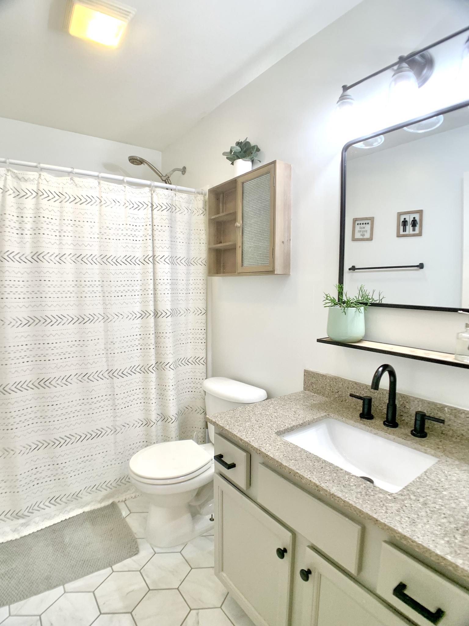 590 Mountain View Ct