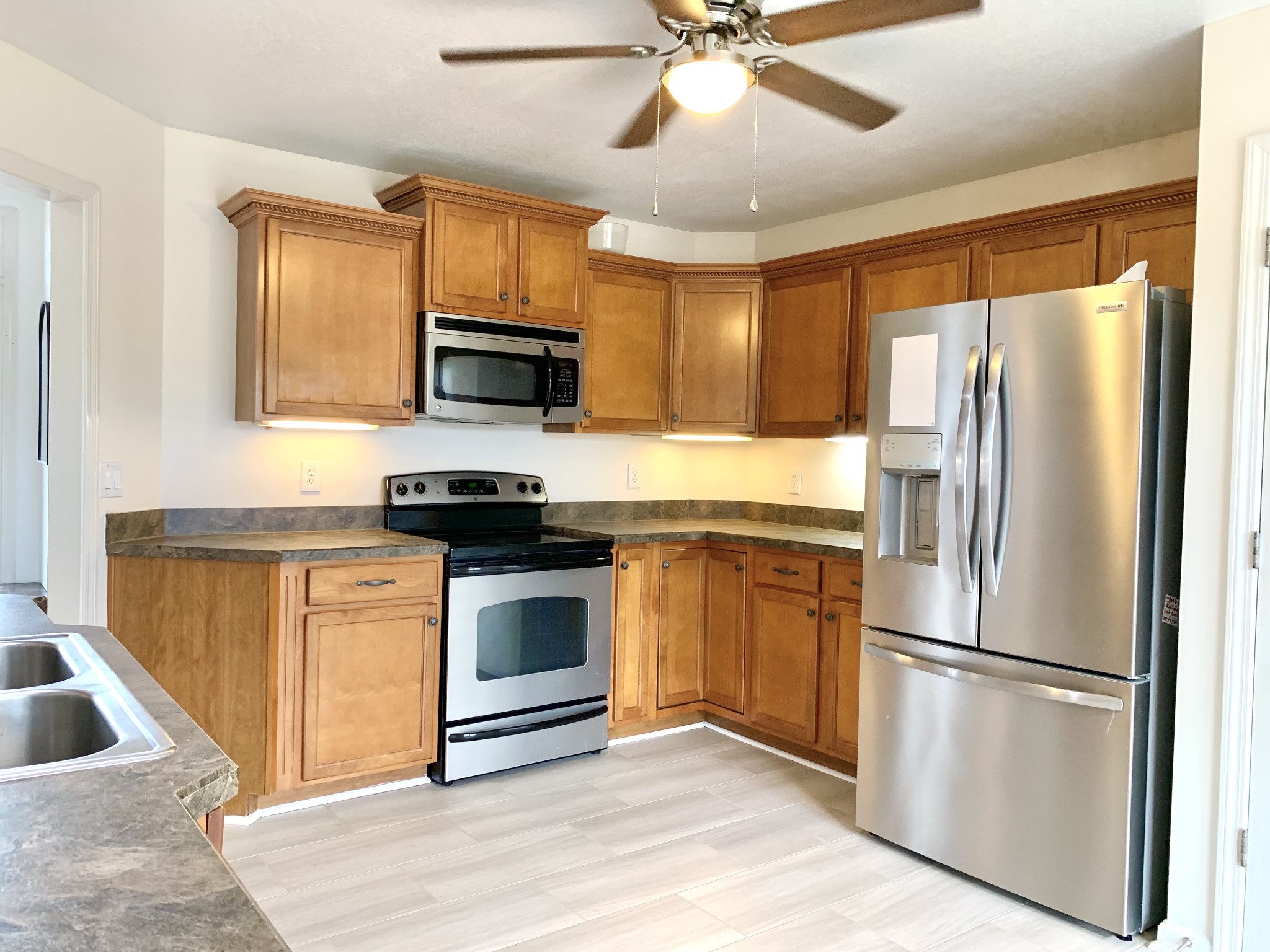 590 Mountain View Ct