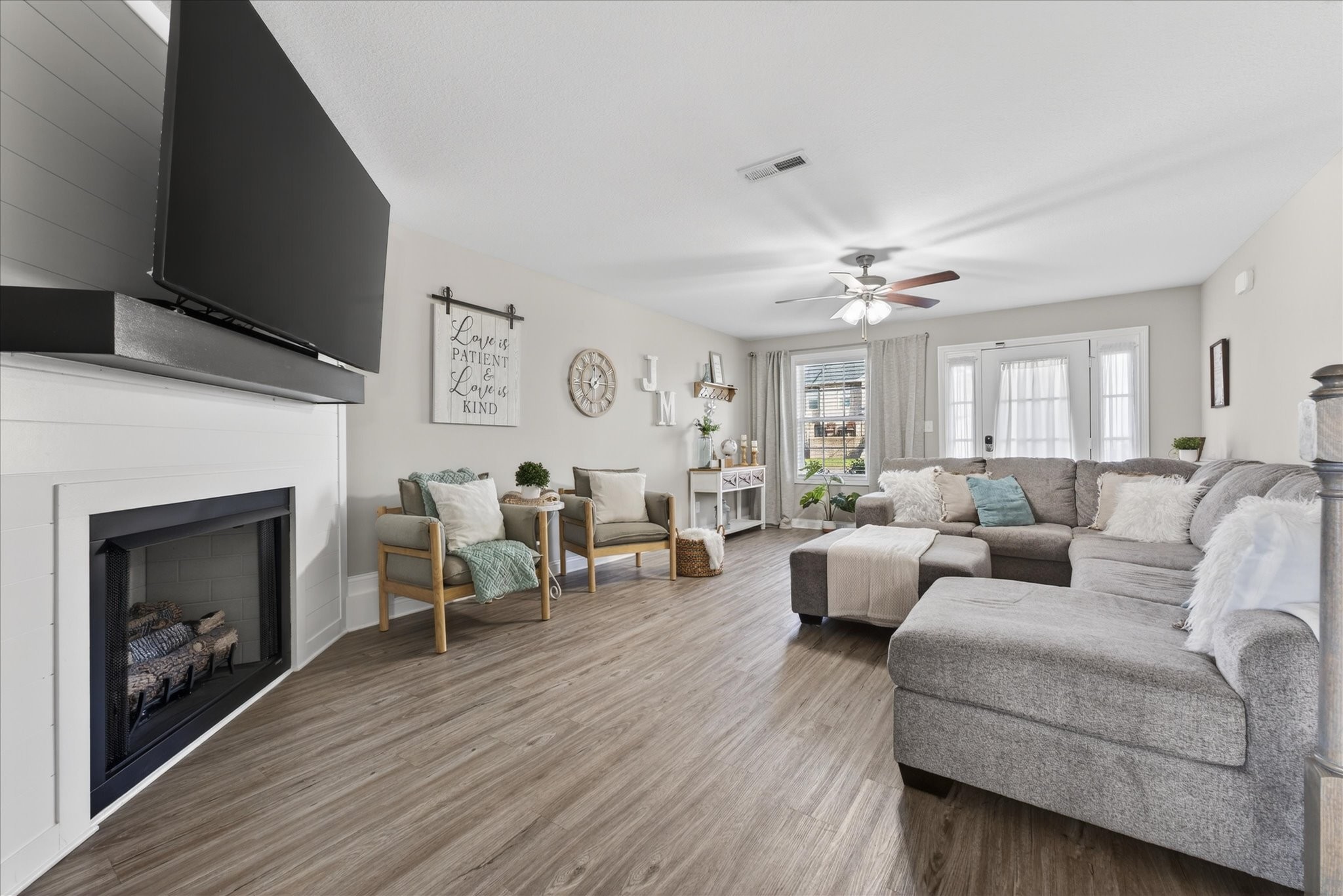 3074 Fort Sumter Dr