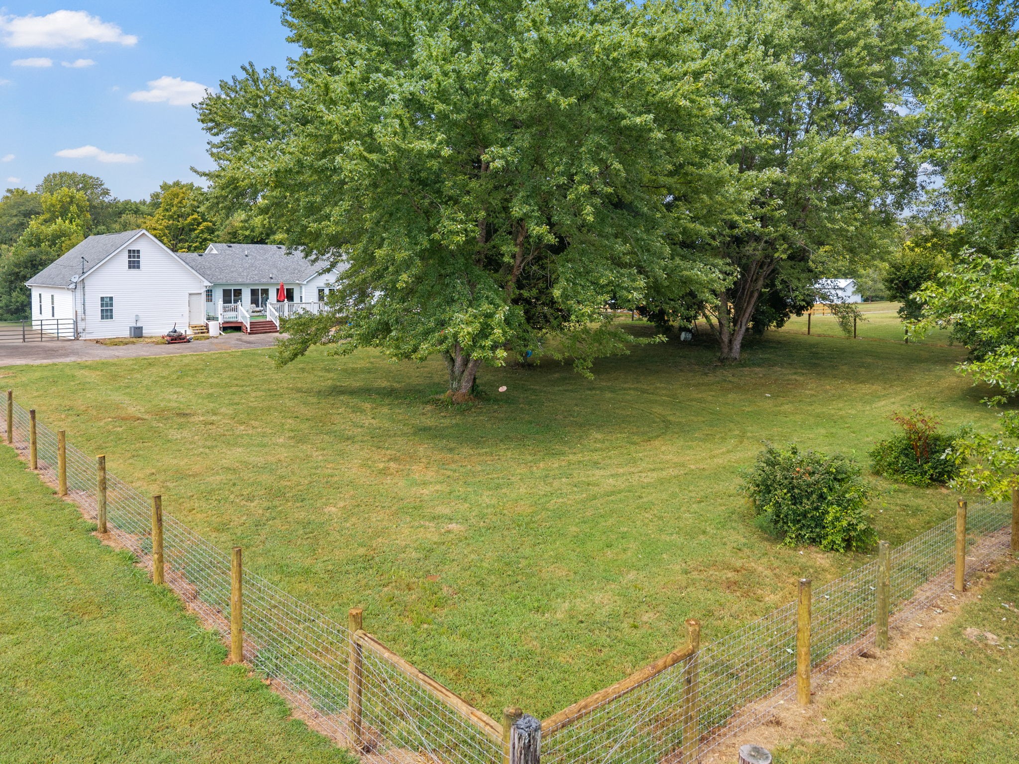 2952 Old Clarksville Springfield Rd