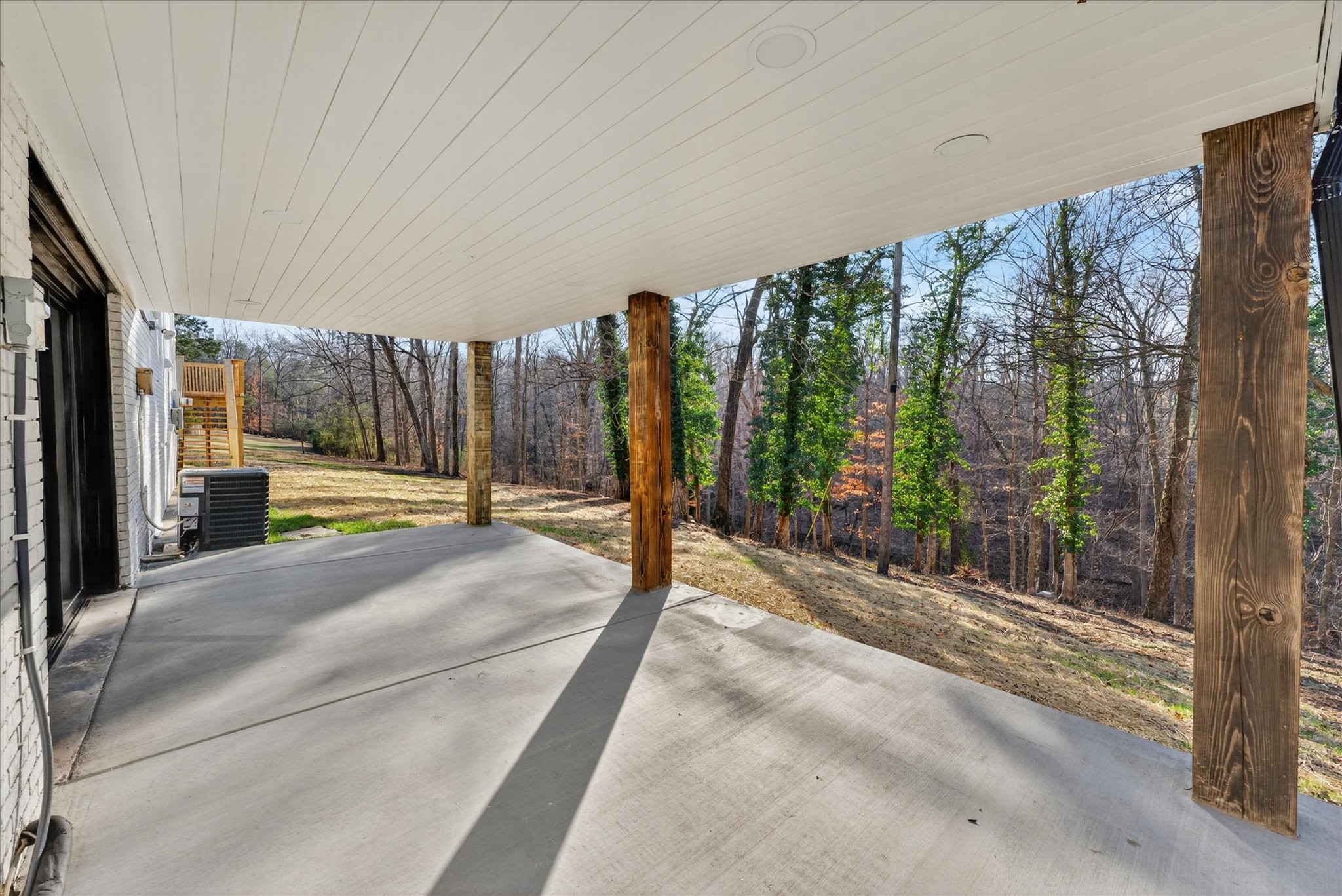 1640 Simpson Dr
