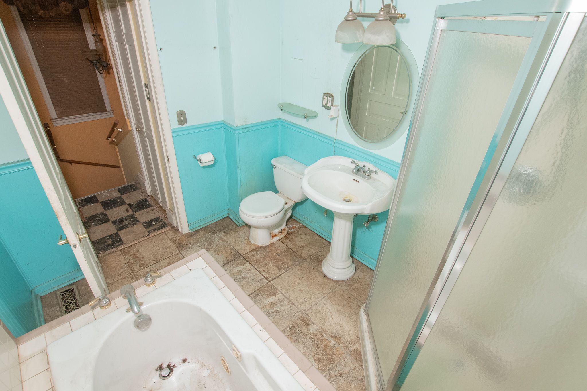 3422 CLIPPERT Street