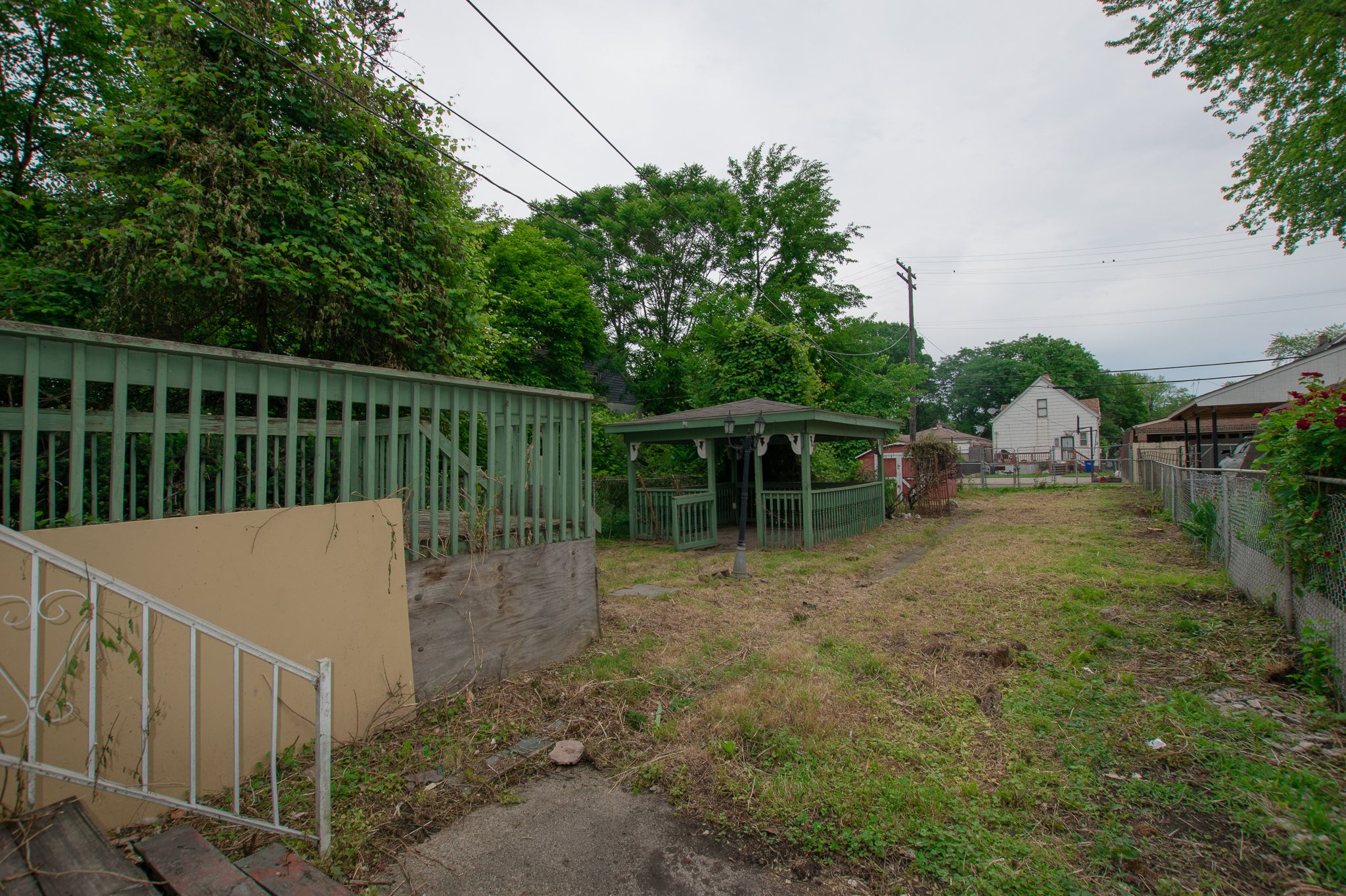 3422 CLIPPERT Street