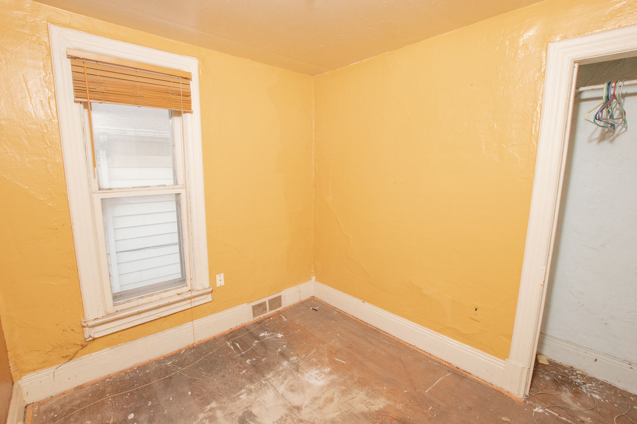 3422 CLIPPERT Street