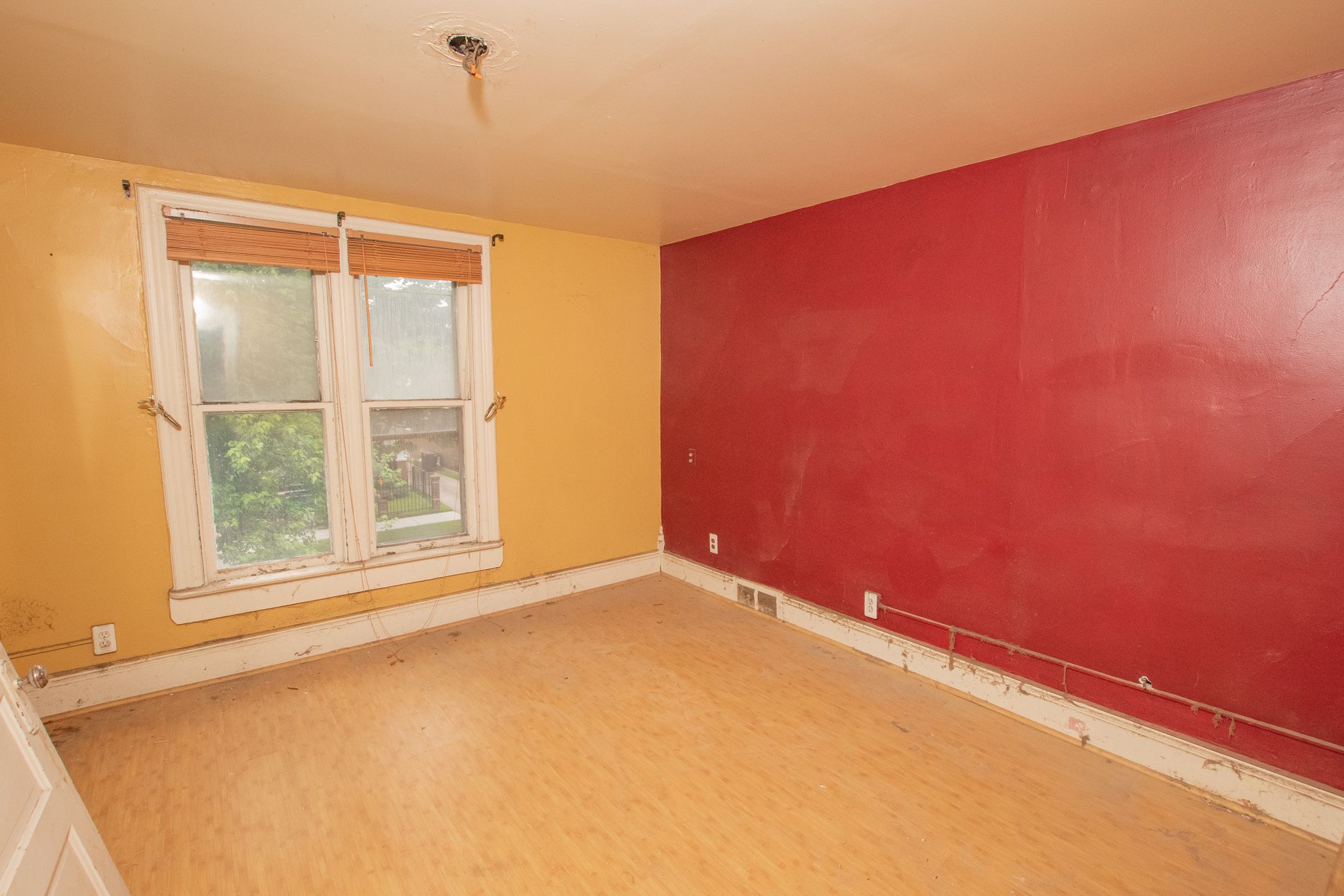 3422 CLIPPERT Street