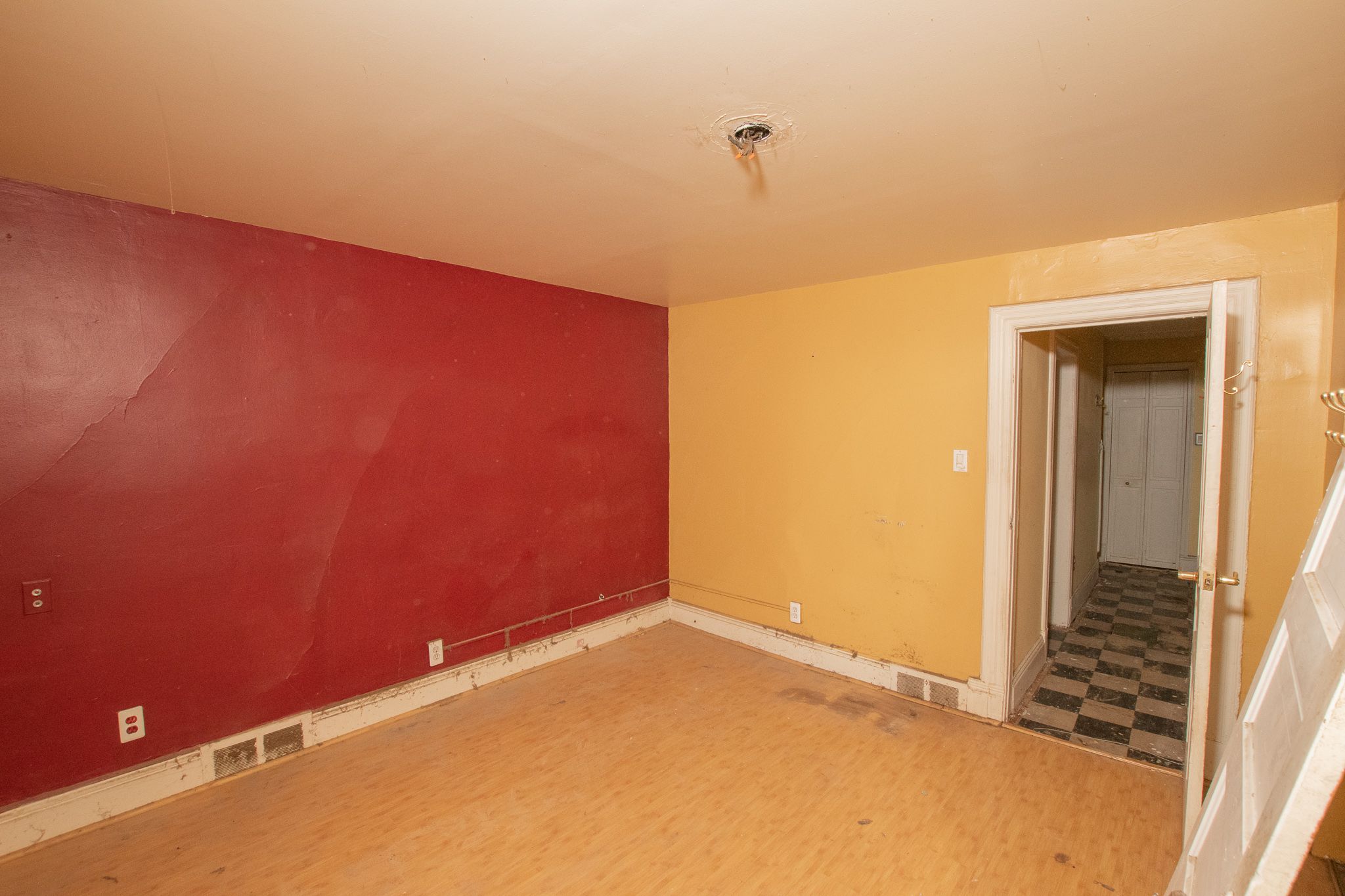 3422 CLIPPERT Street