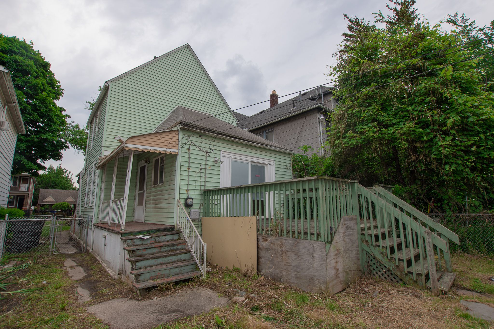 3422 CLIPPERT Street