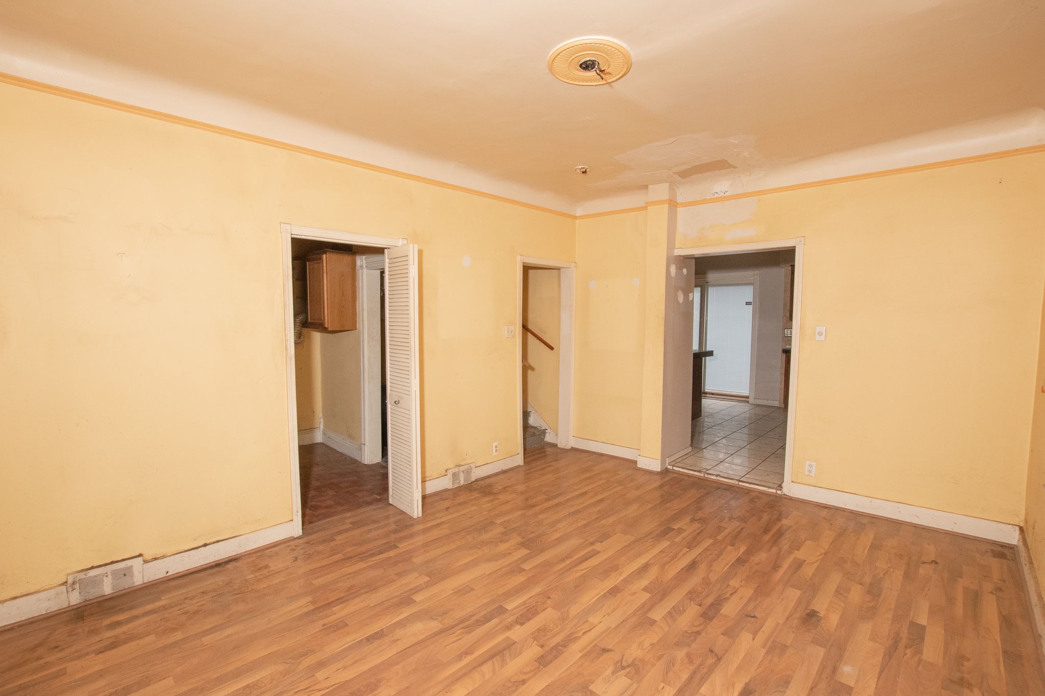 3422 CLIPPERT Street