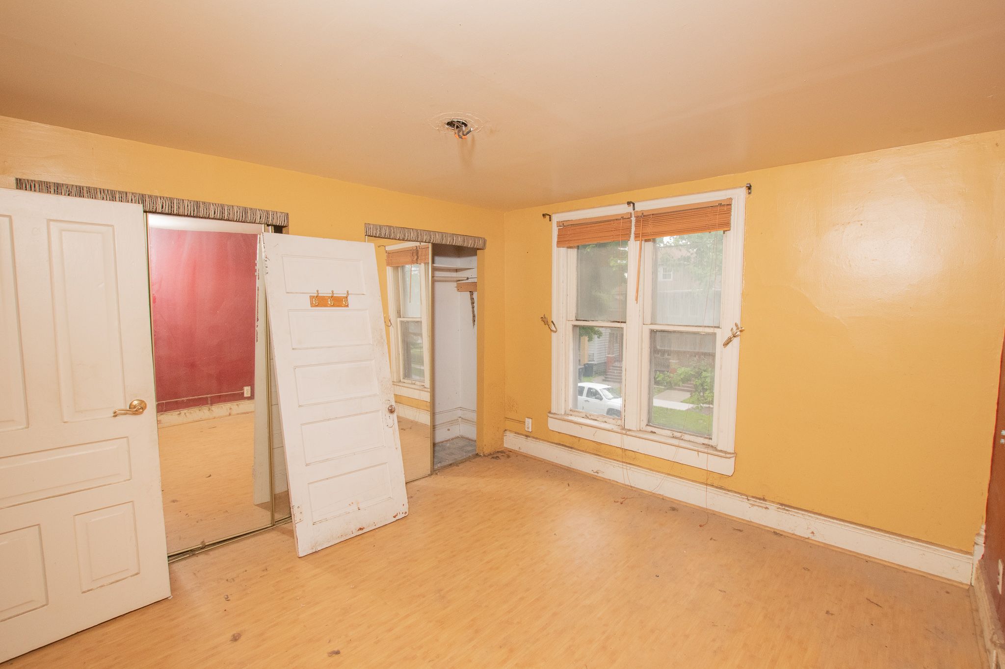 3422 CLIPPERT Street