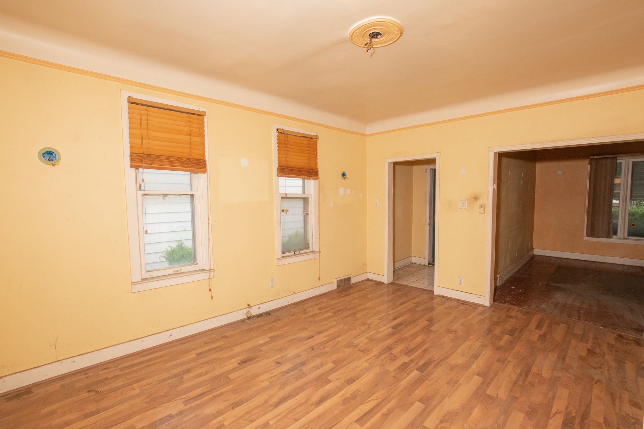 3422 CLIPPERT Street