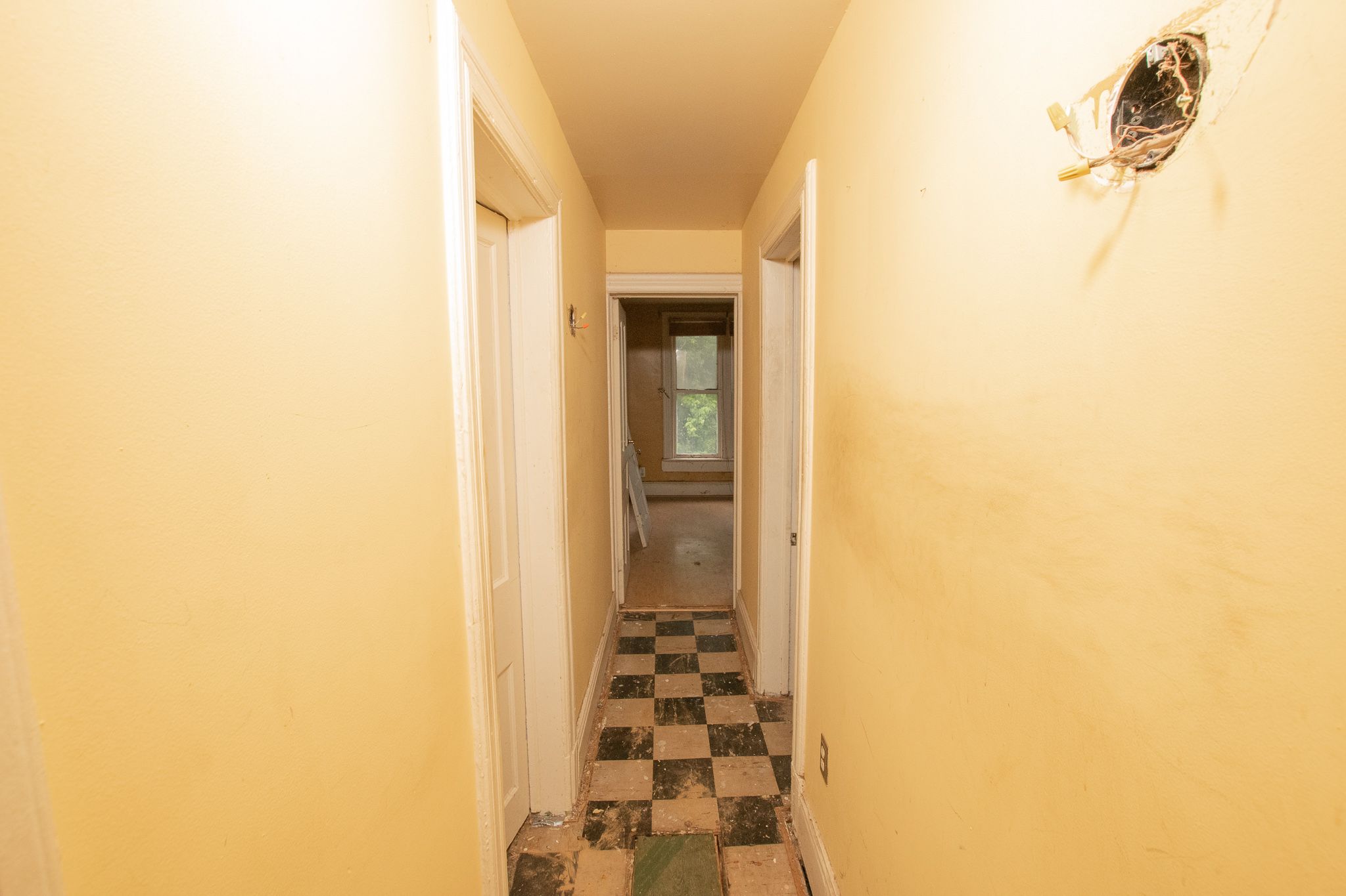 3422 CLIPPERT Street