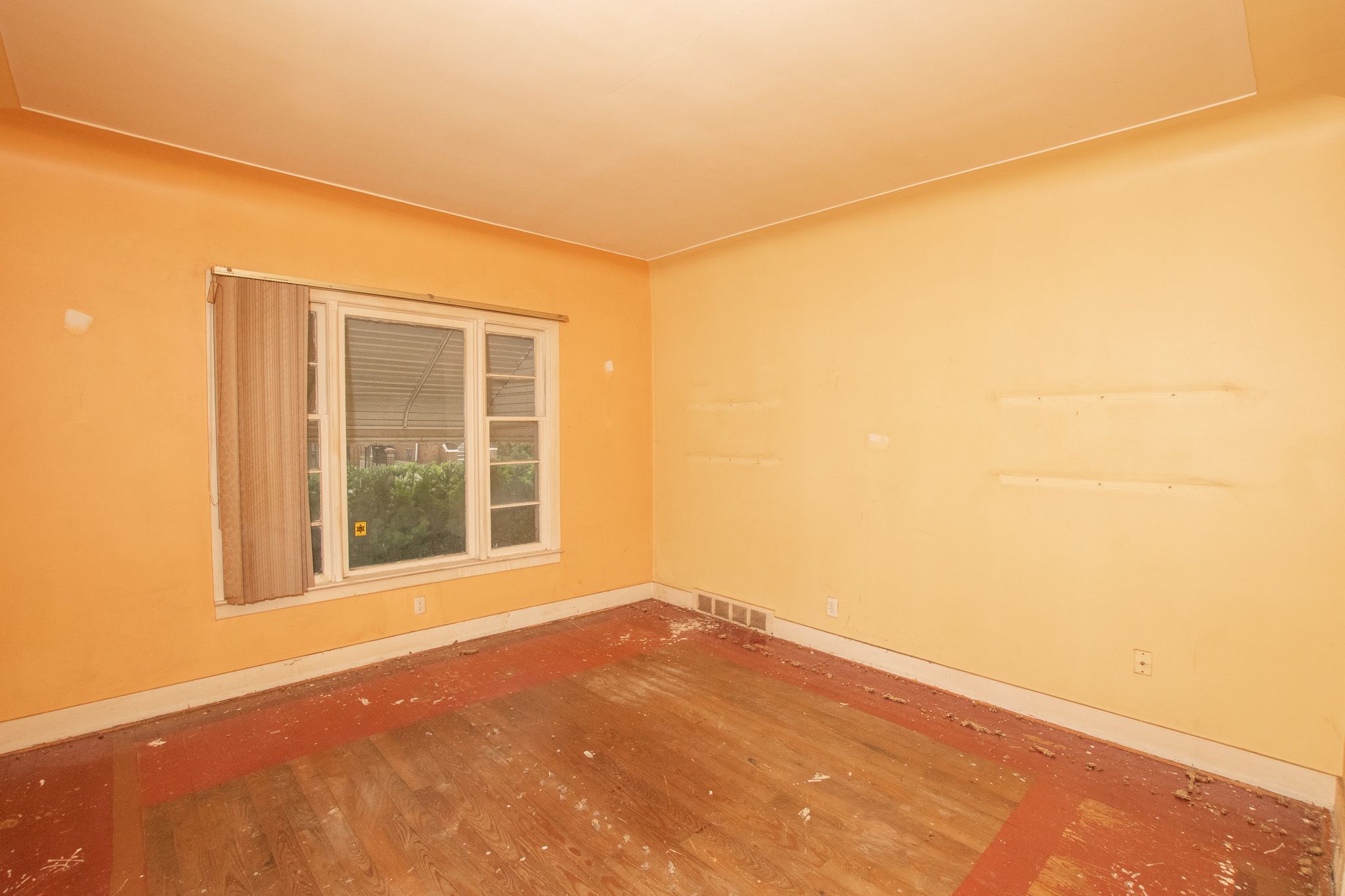 3422 CLIPPERT Street