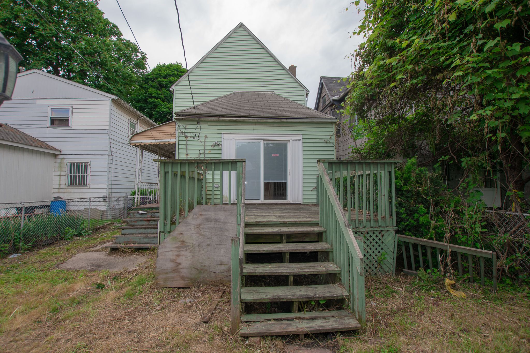 3422 CLIPPERT Street