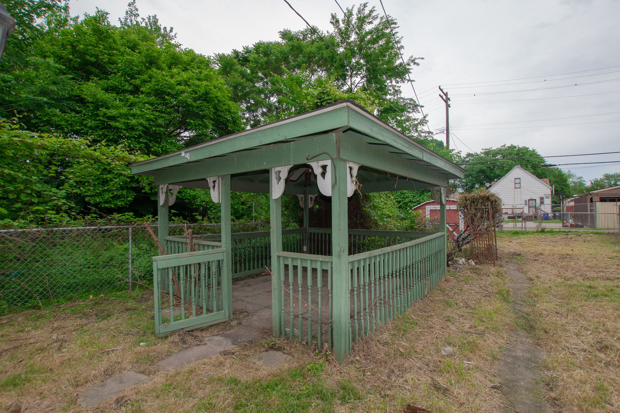 3422 CLIPPERT Street