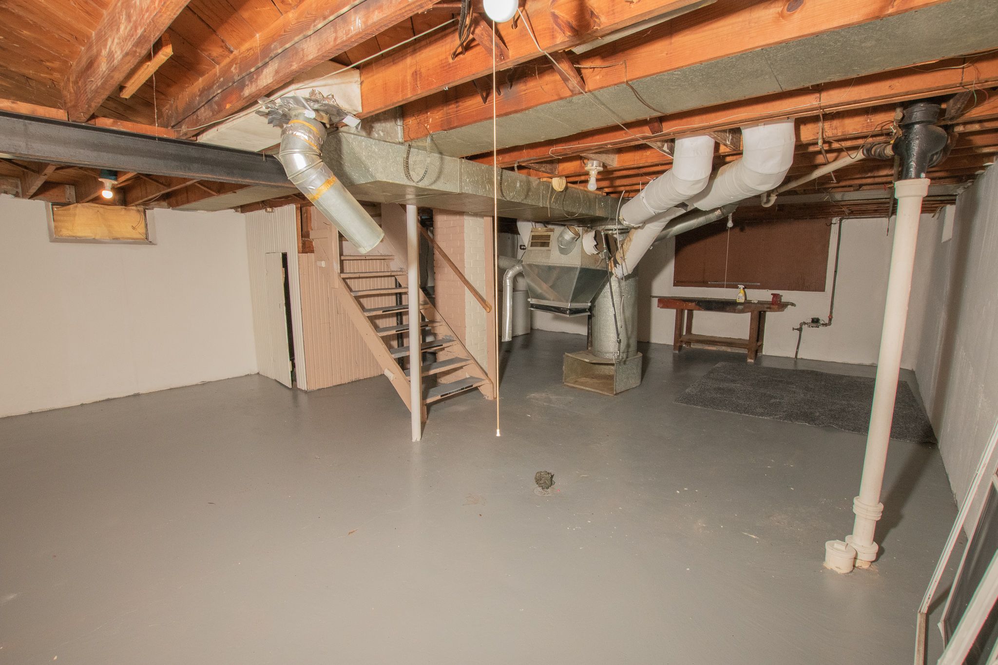 7710 ARTESIAN Street