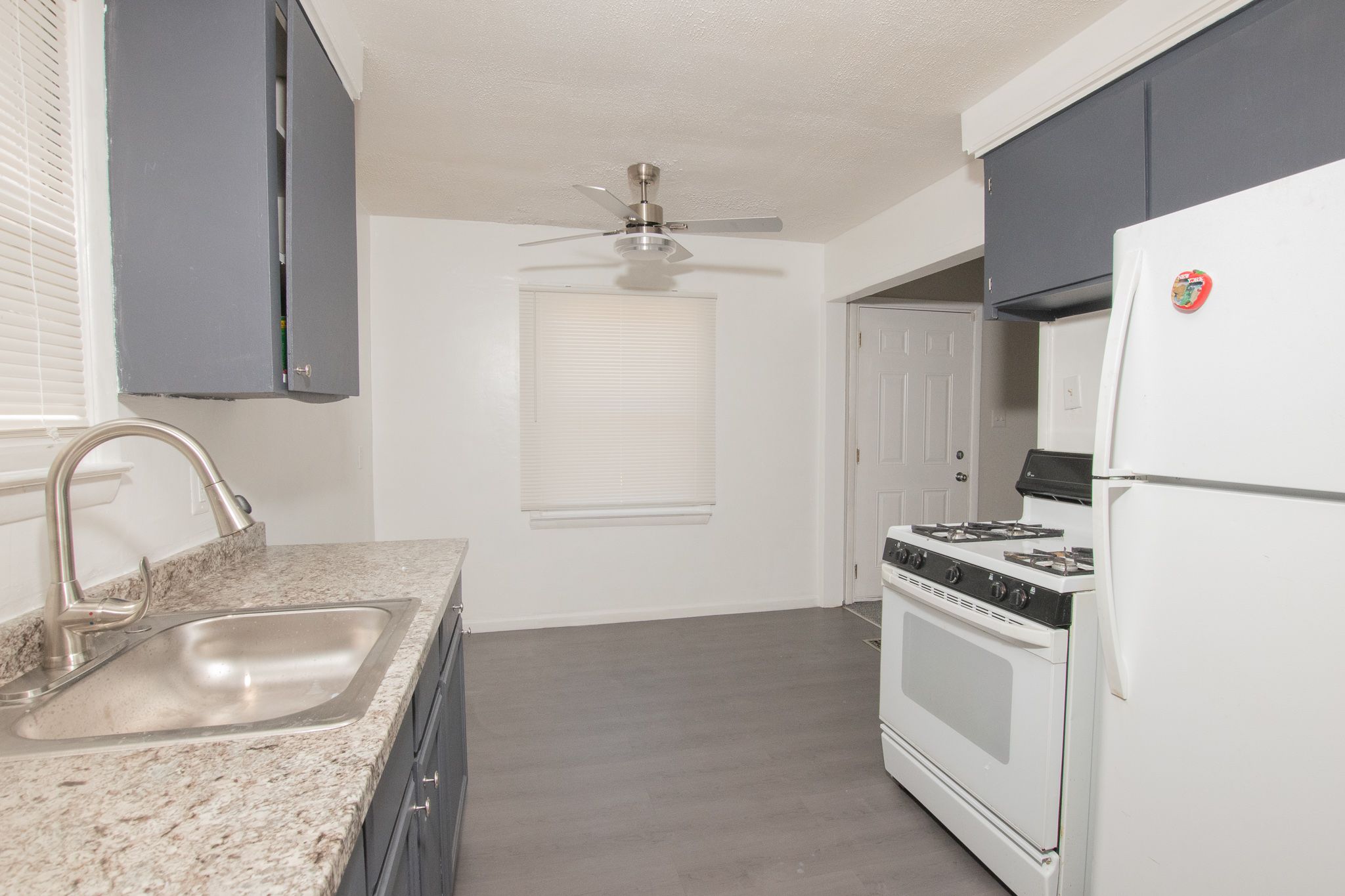 7710 ARTESIAN Street