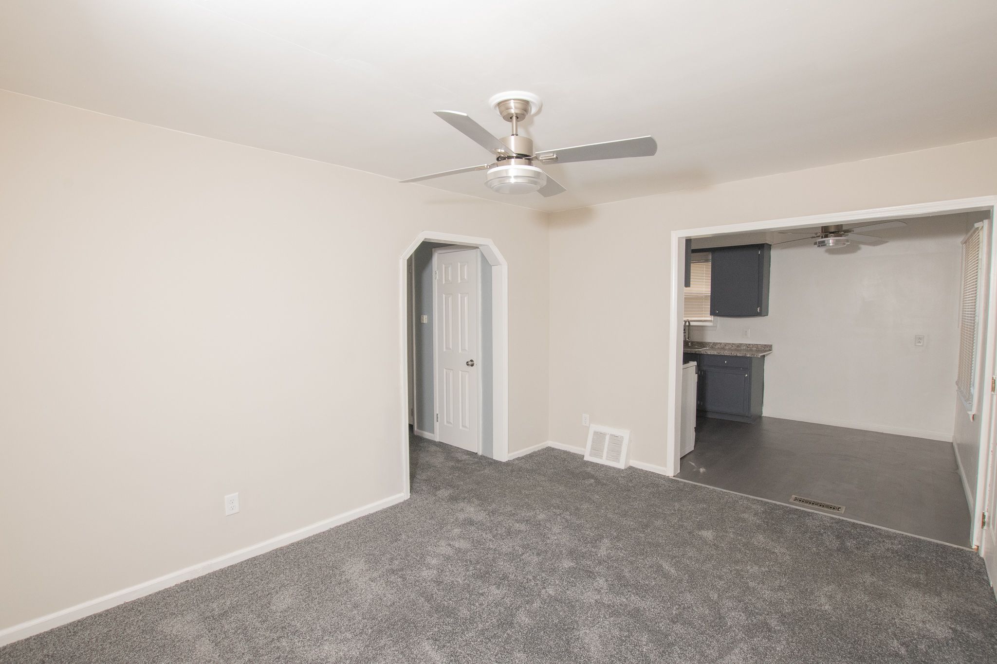 7710 ARTESIAN Street