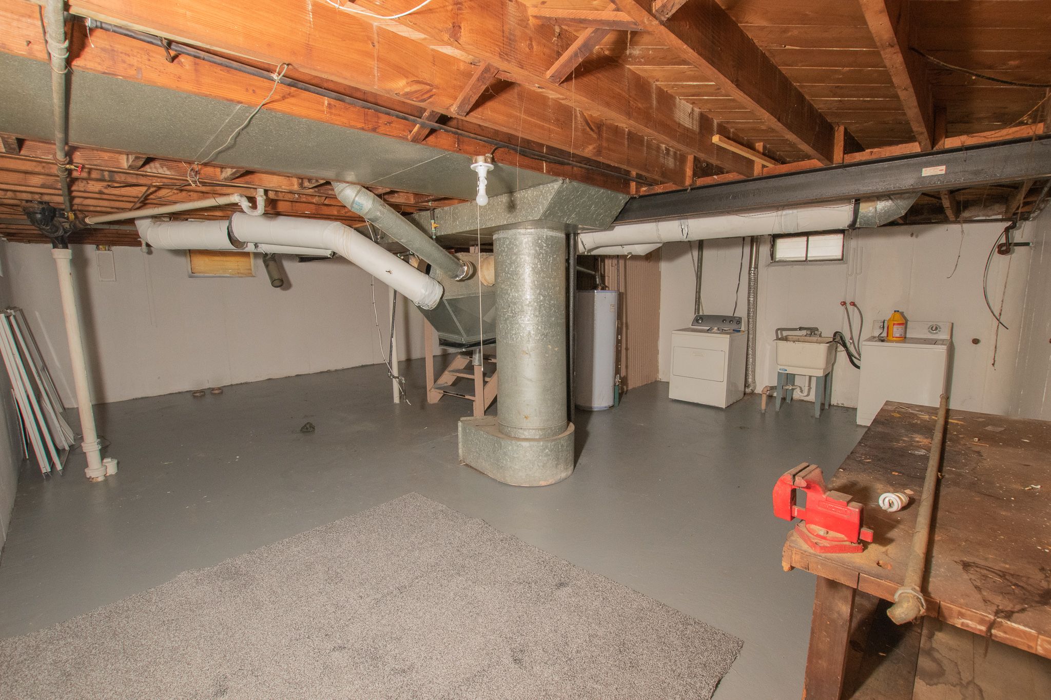 7710 ARTESIAN Street