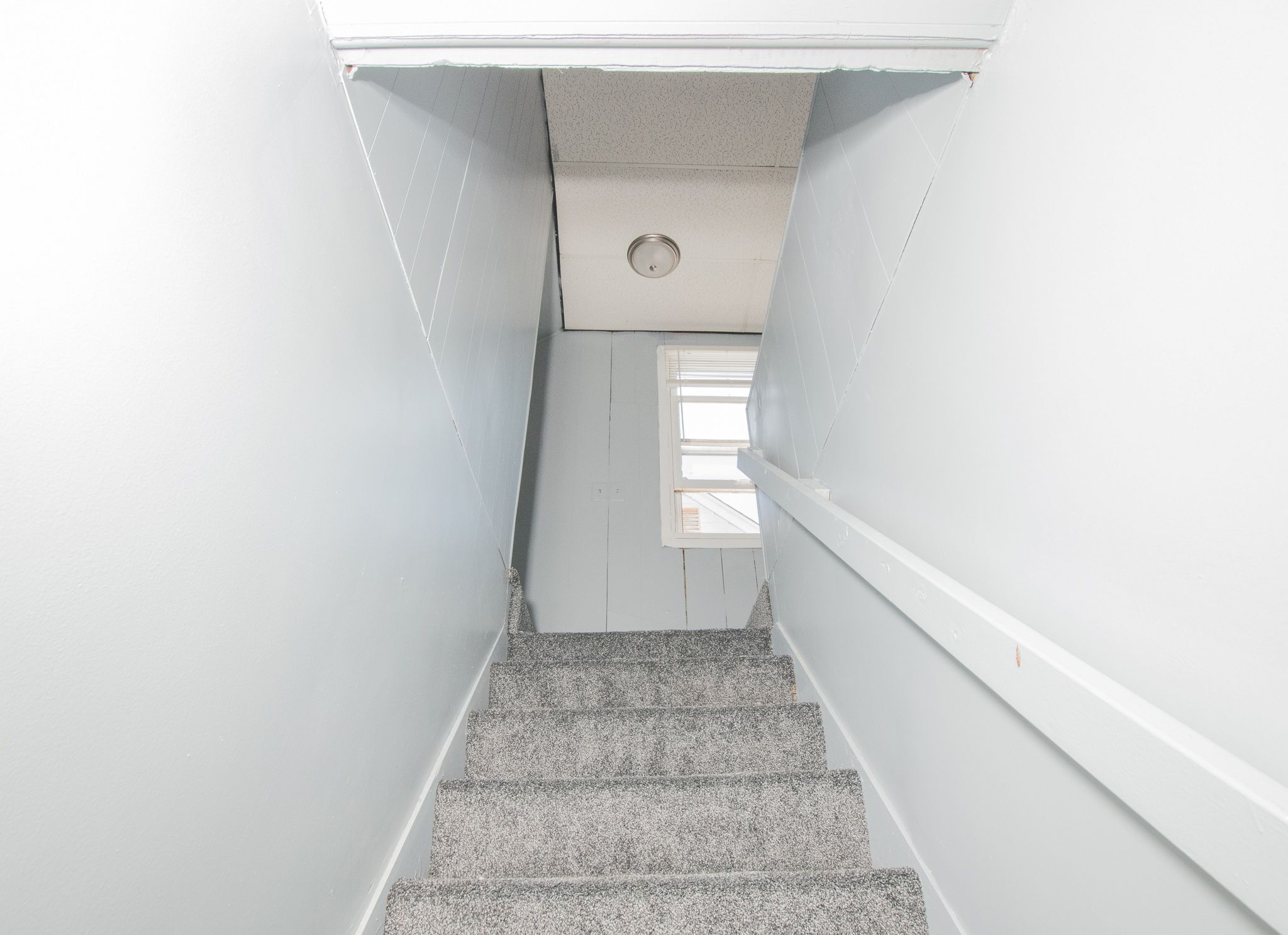 7710 ARTESIAN Street