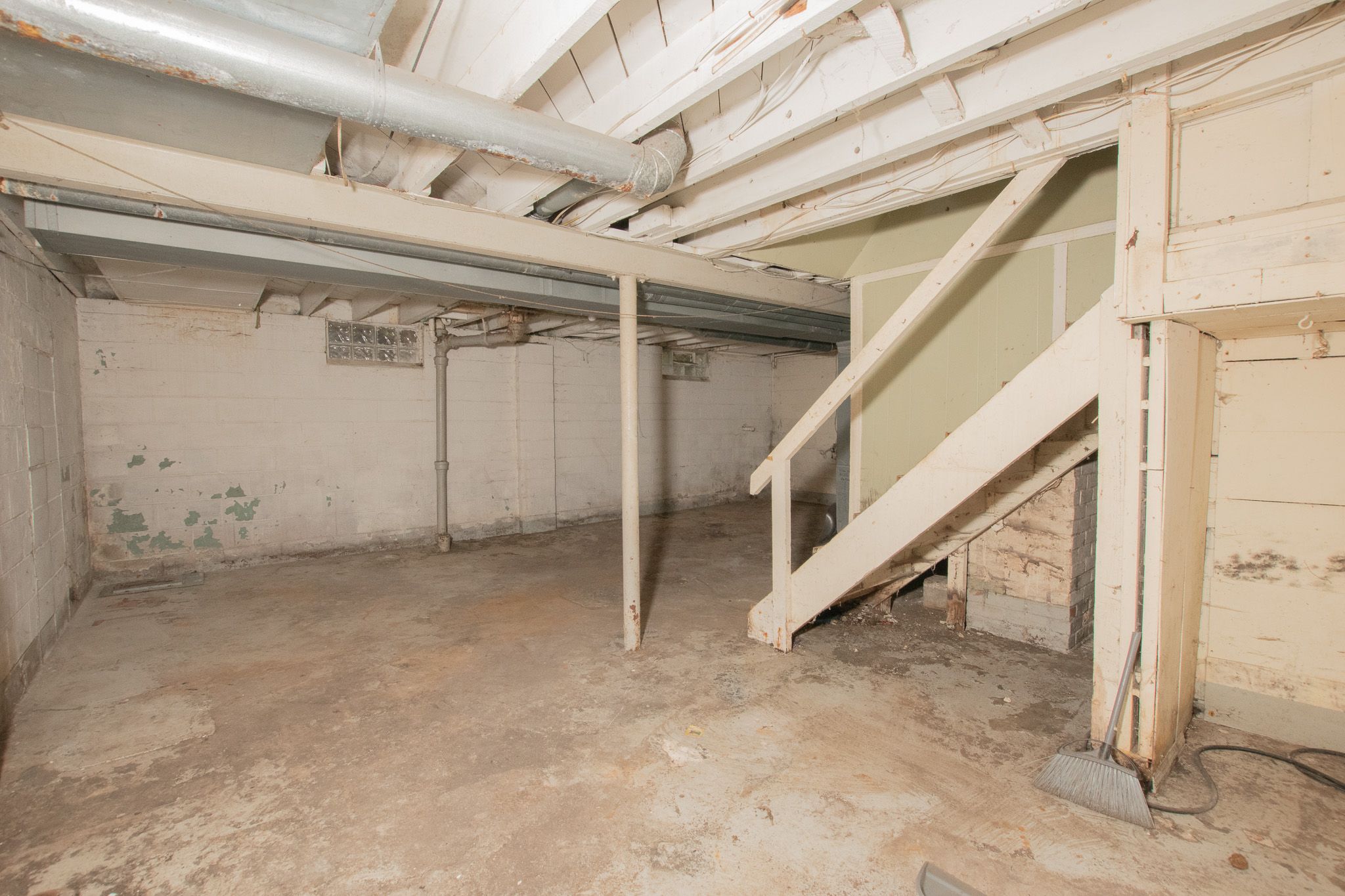 3200 S DARTMOUTH Street