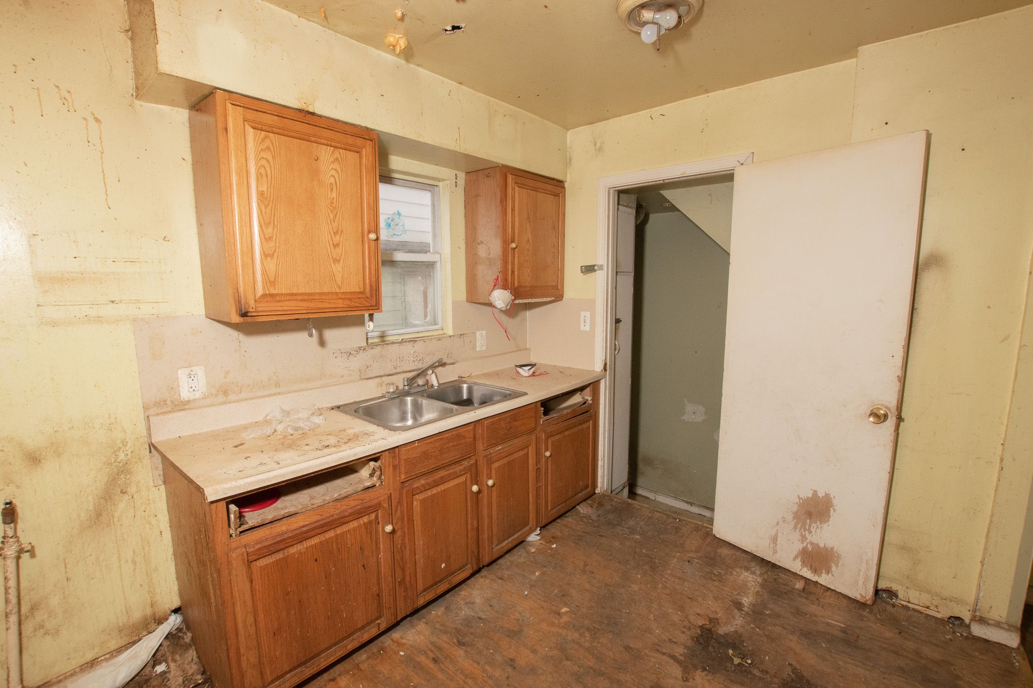 3200 S DARTMOUTH Street