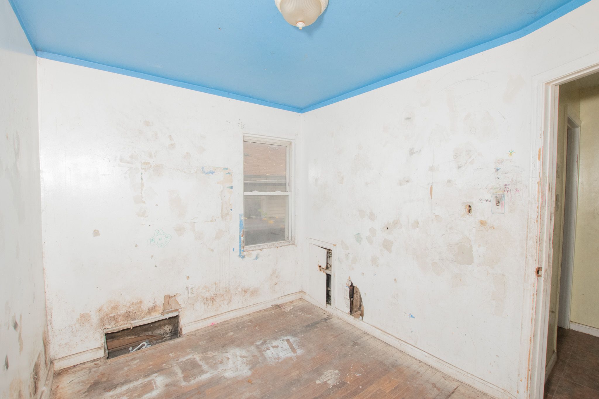 3200 S DARTMOUTH Street