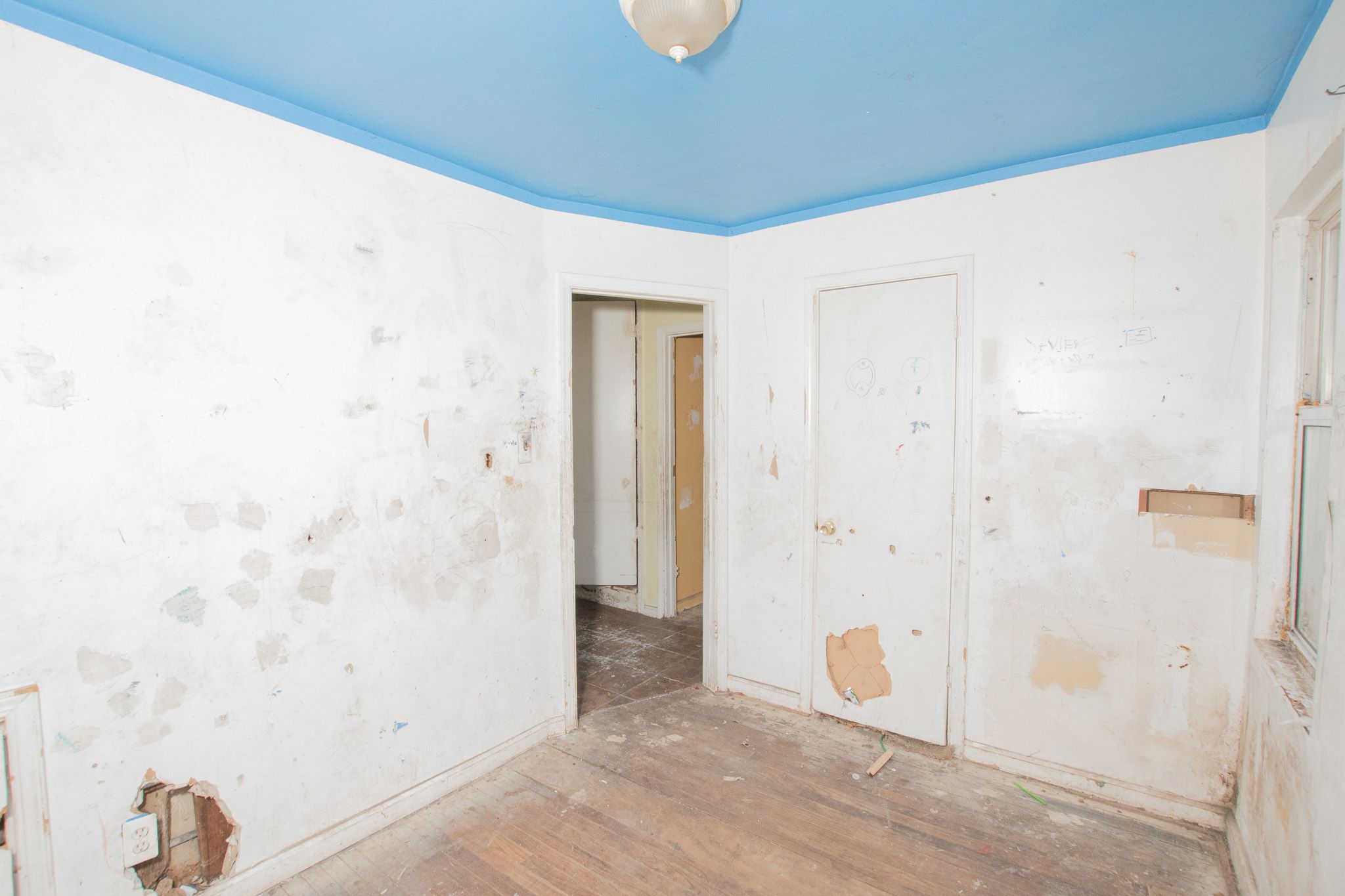 3200 S DARTMOUTH Street