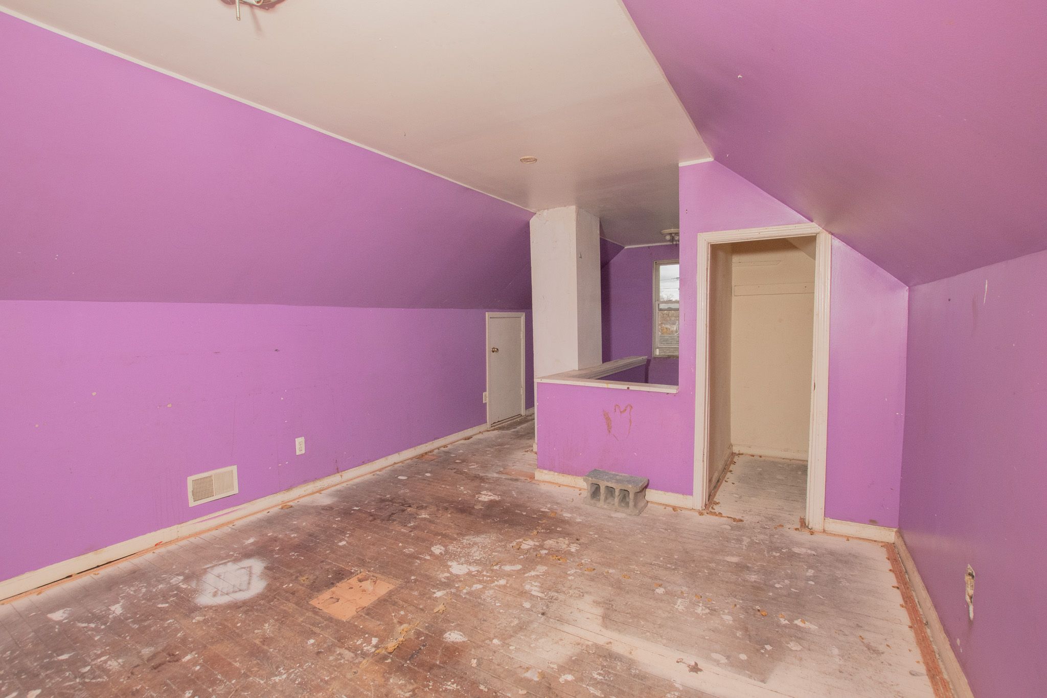 3200 S DARTMOUTH Street