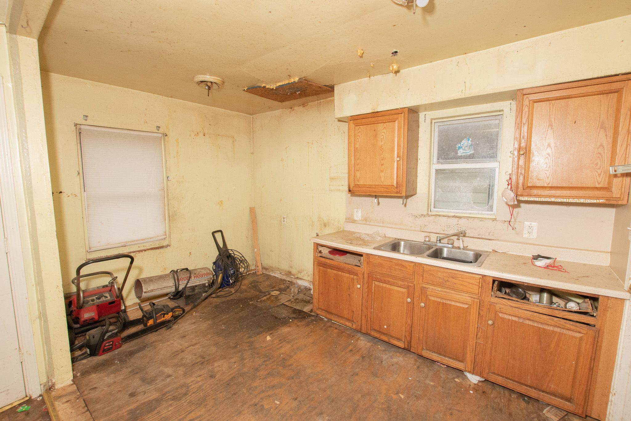 3200 S DARTMOUTH Street