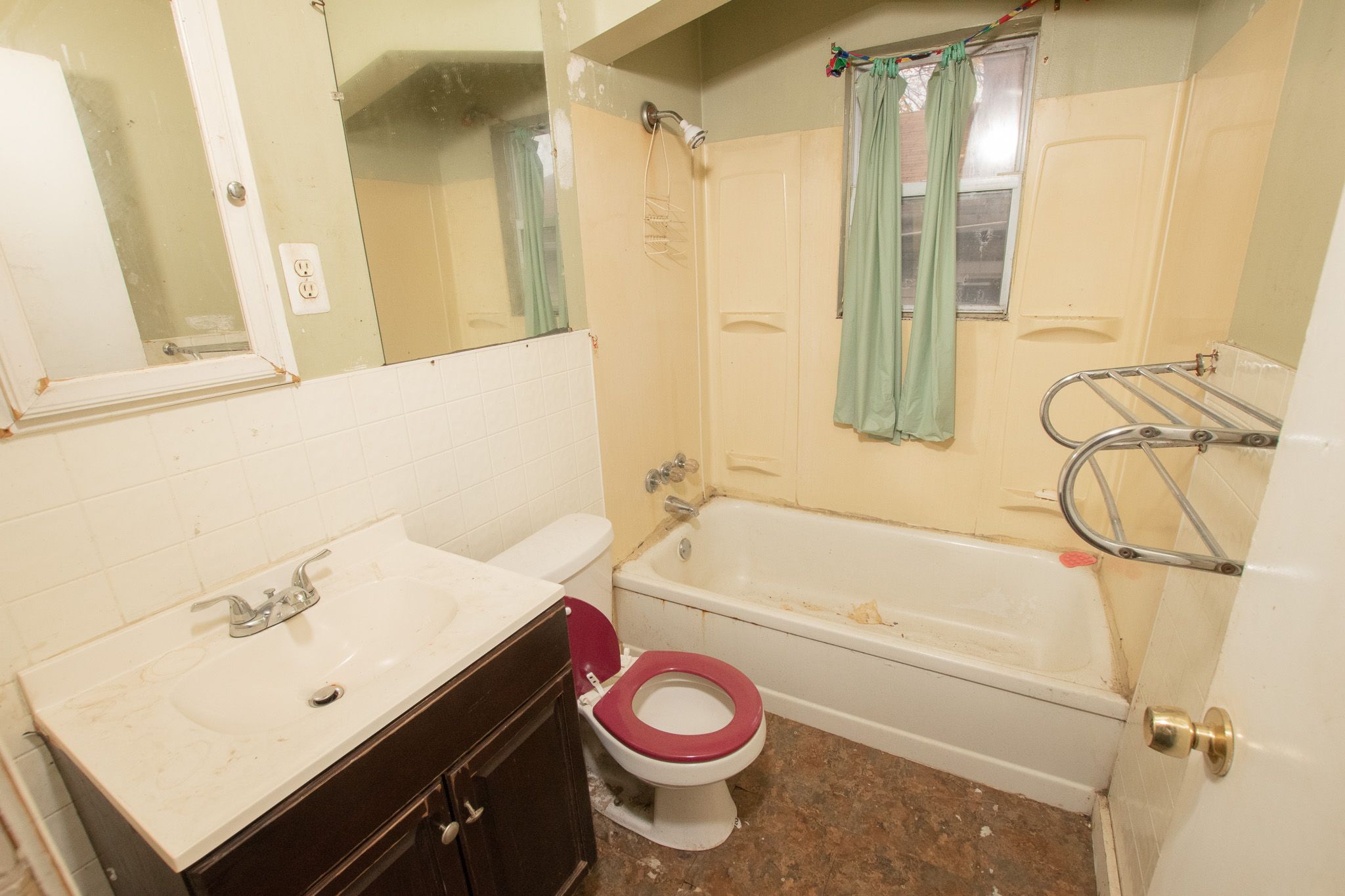 3200 S DARTMOUTH Street