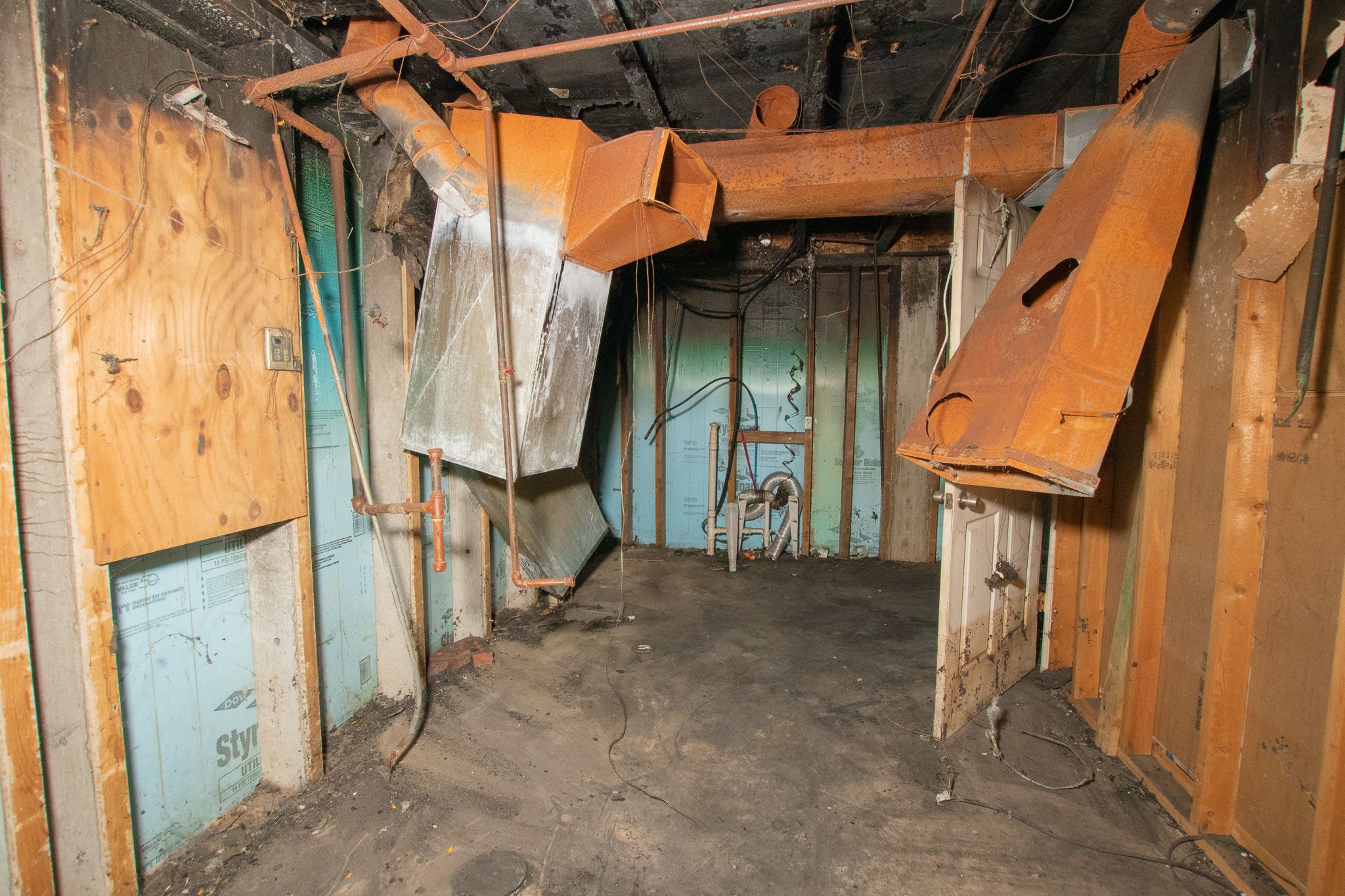 4244 LAKEPOINTE Street