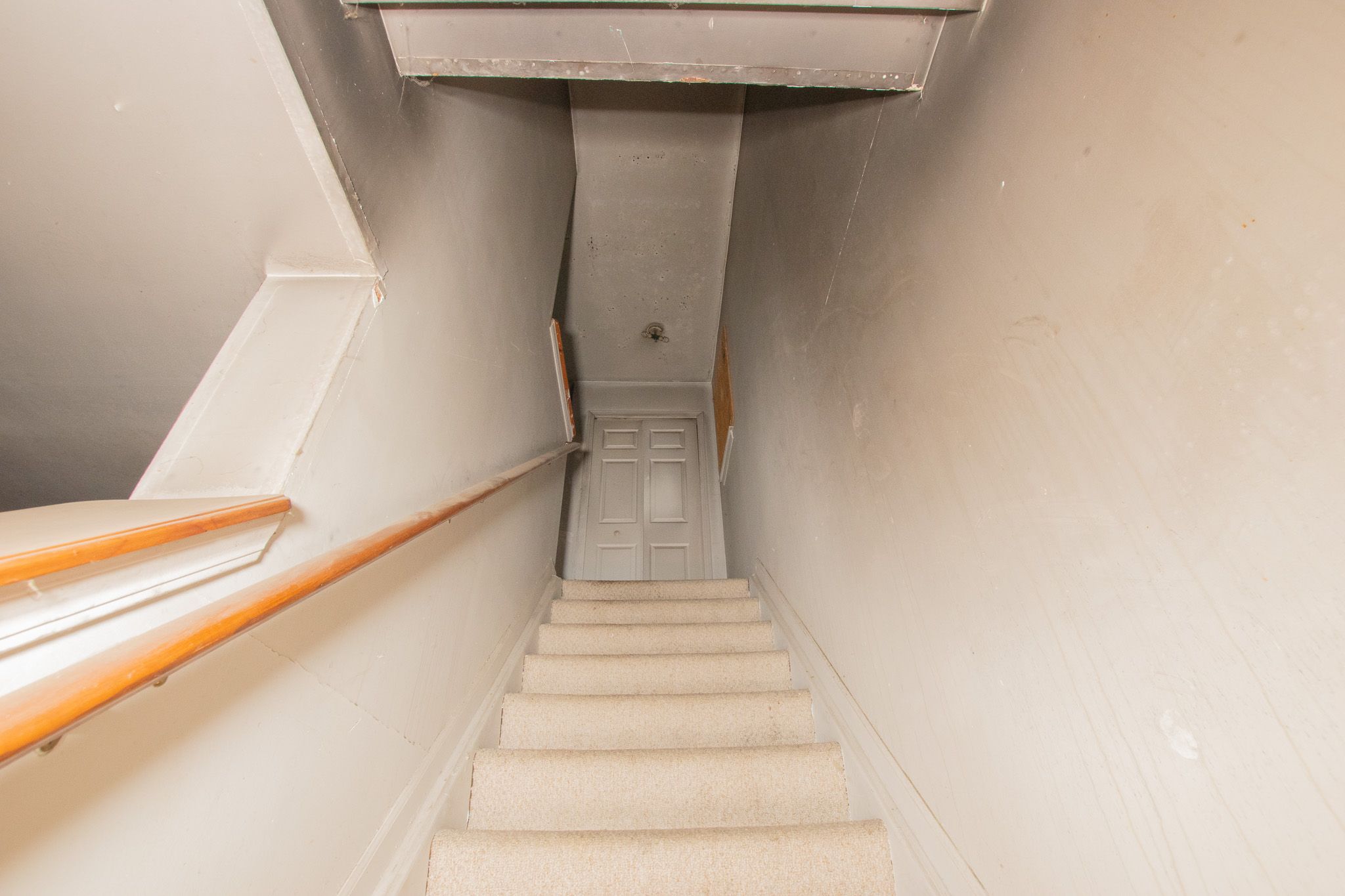 4244 LAKEPOINTE Street