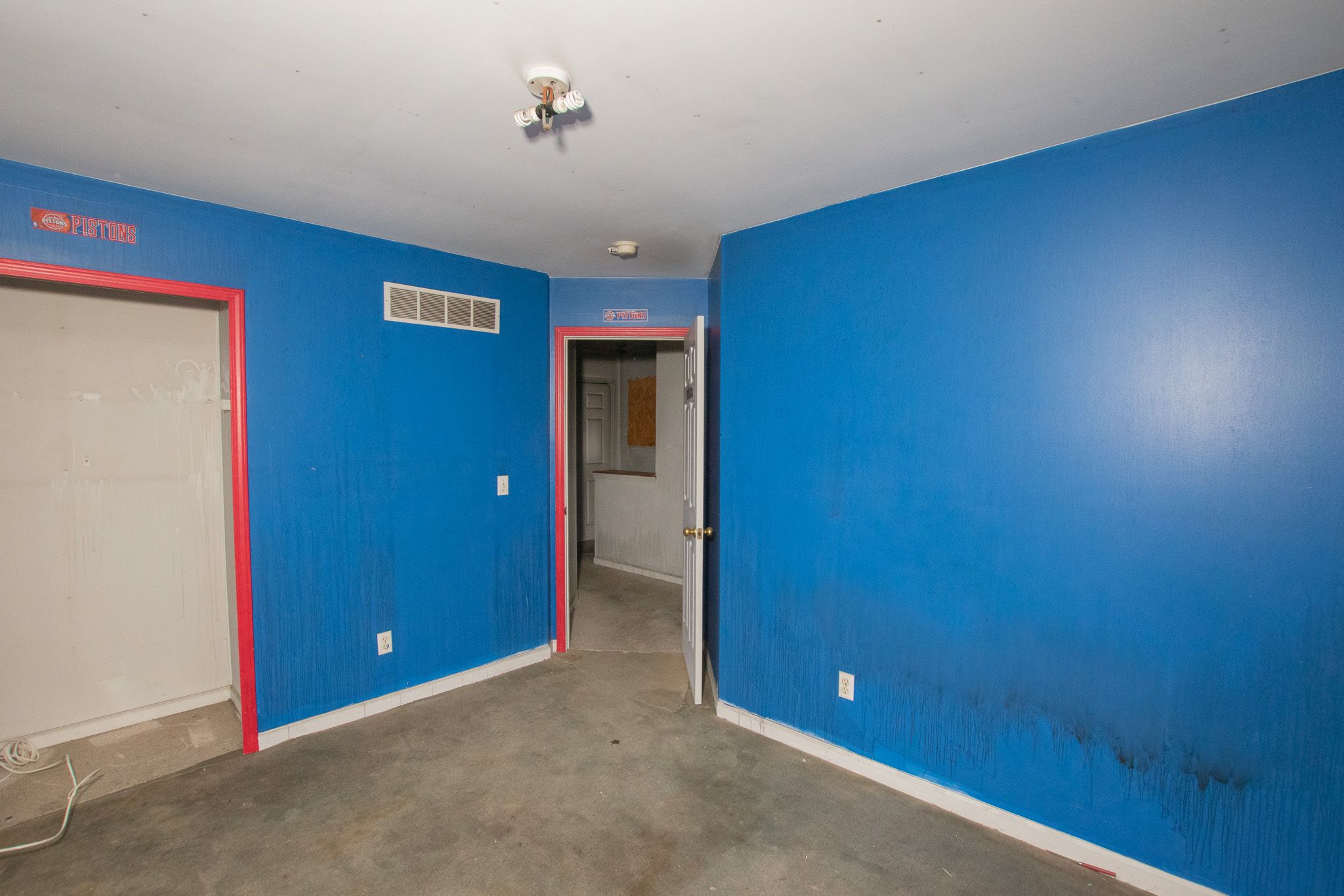 4244 LAKEPOINTE Street