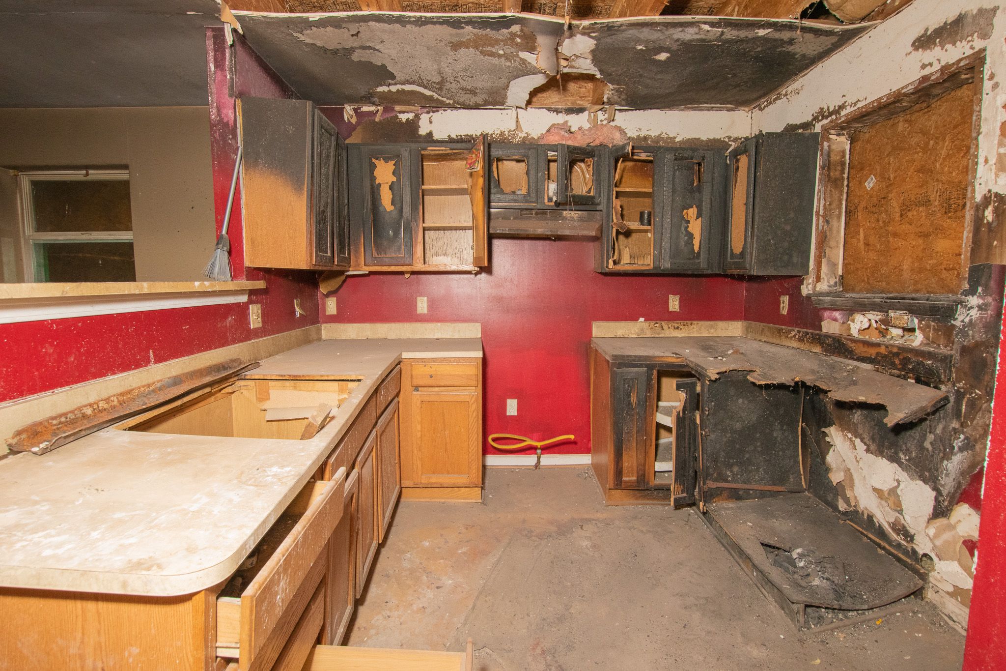 4244 LAKEPOINTE Street